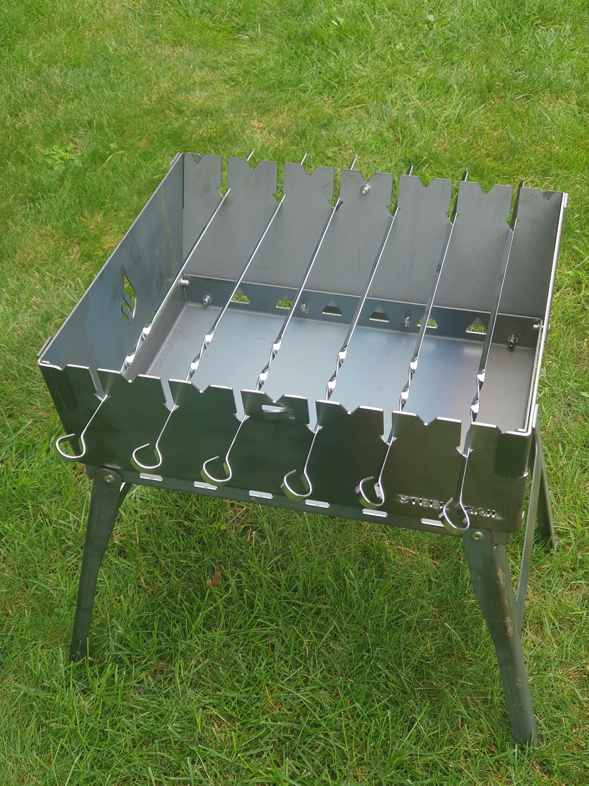 Grill Mangal Folding Suitcase - Strong 2mm Steel for 6/5 Champagne Grill height 42 cm