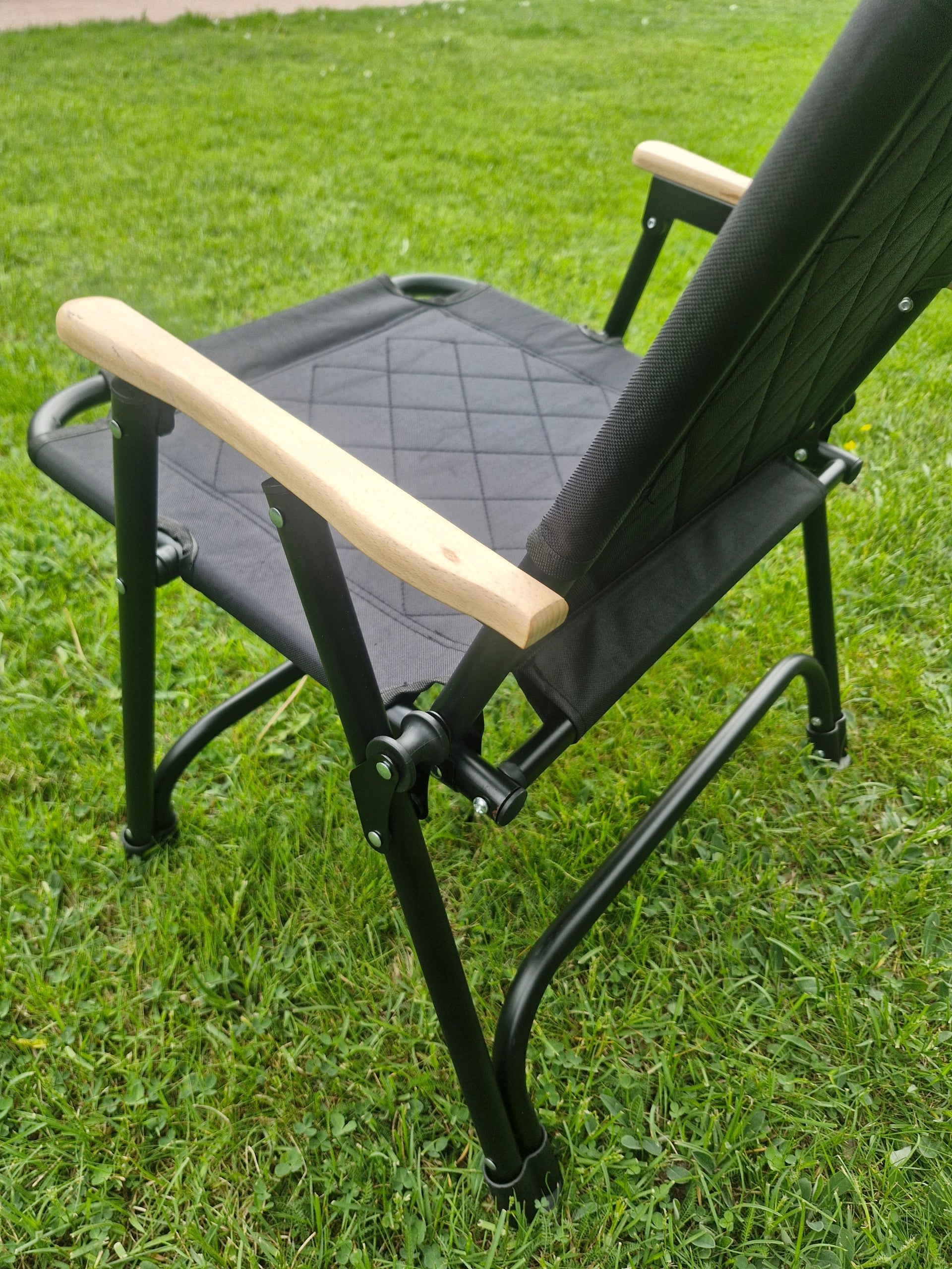 HIKING CHAIR FOLDING ARMCHAIR BEACH CHAIR BLACK Brand Trizand