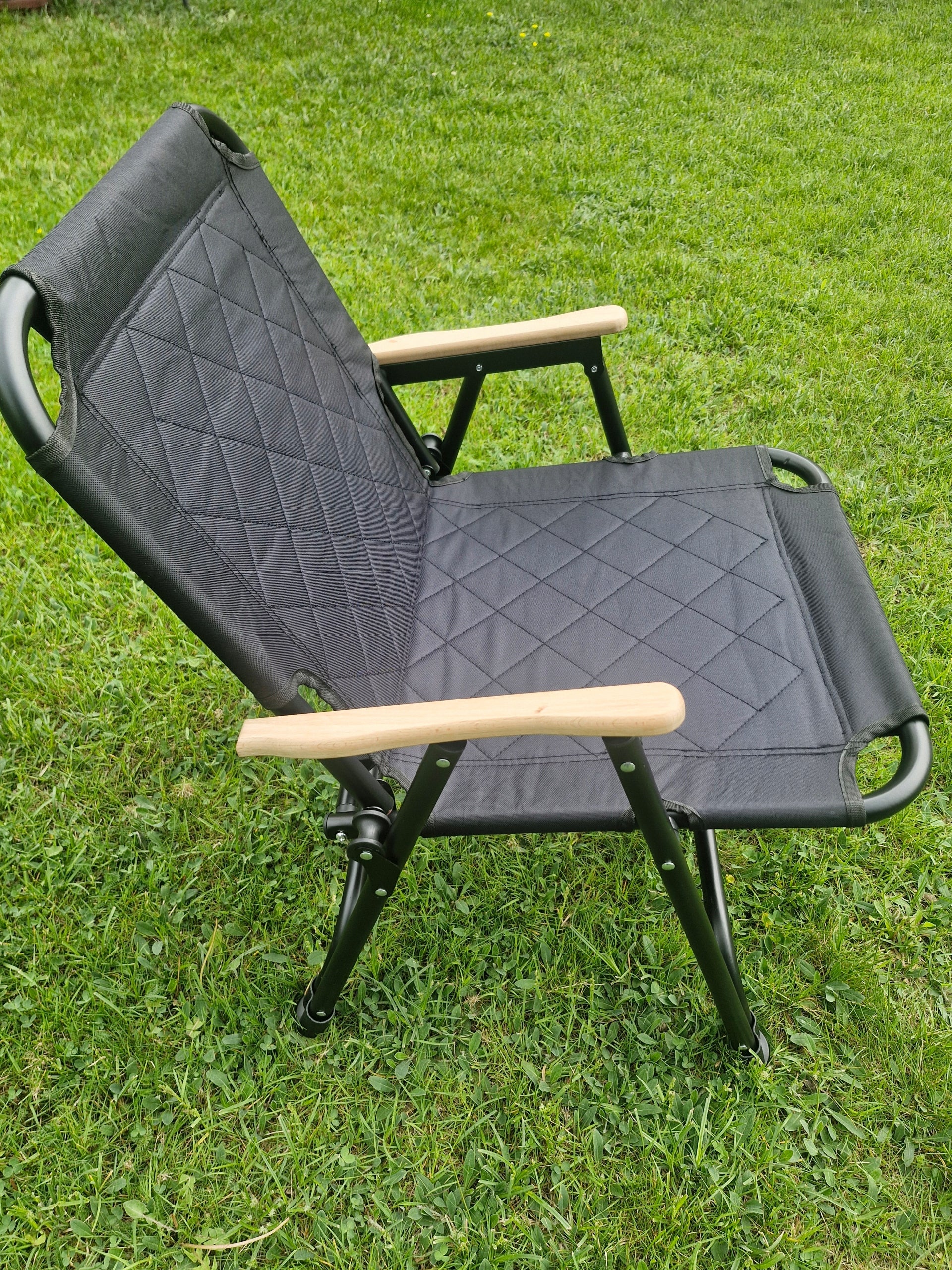 HIKING CHAIR FOLDING ARMCHAIR BEACH CHAIR BLACK Kind chair