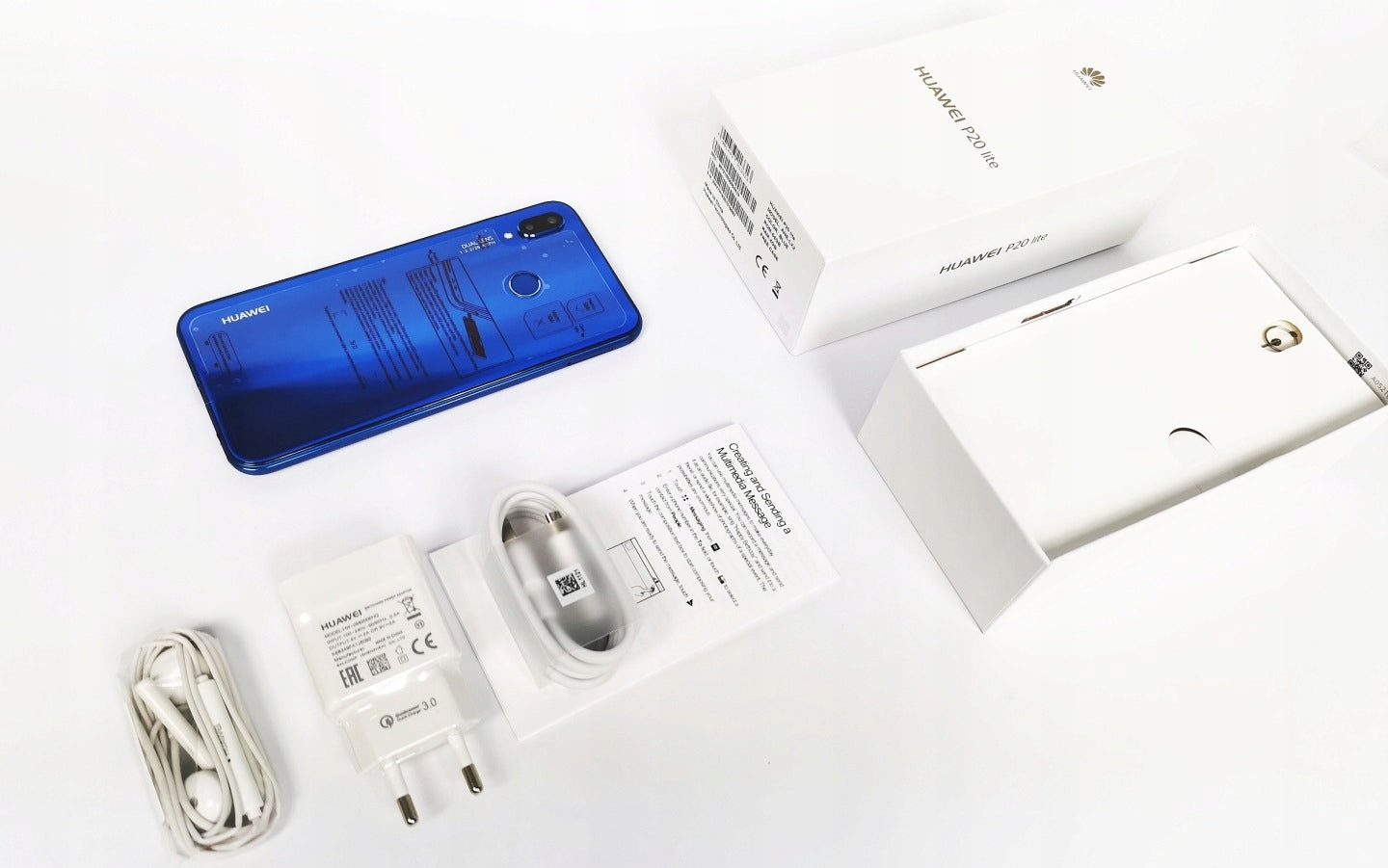 HUAWEI P20 LITE 4GB 128GB 3000mAh FULL SET Charger included no