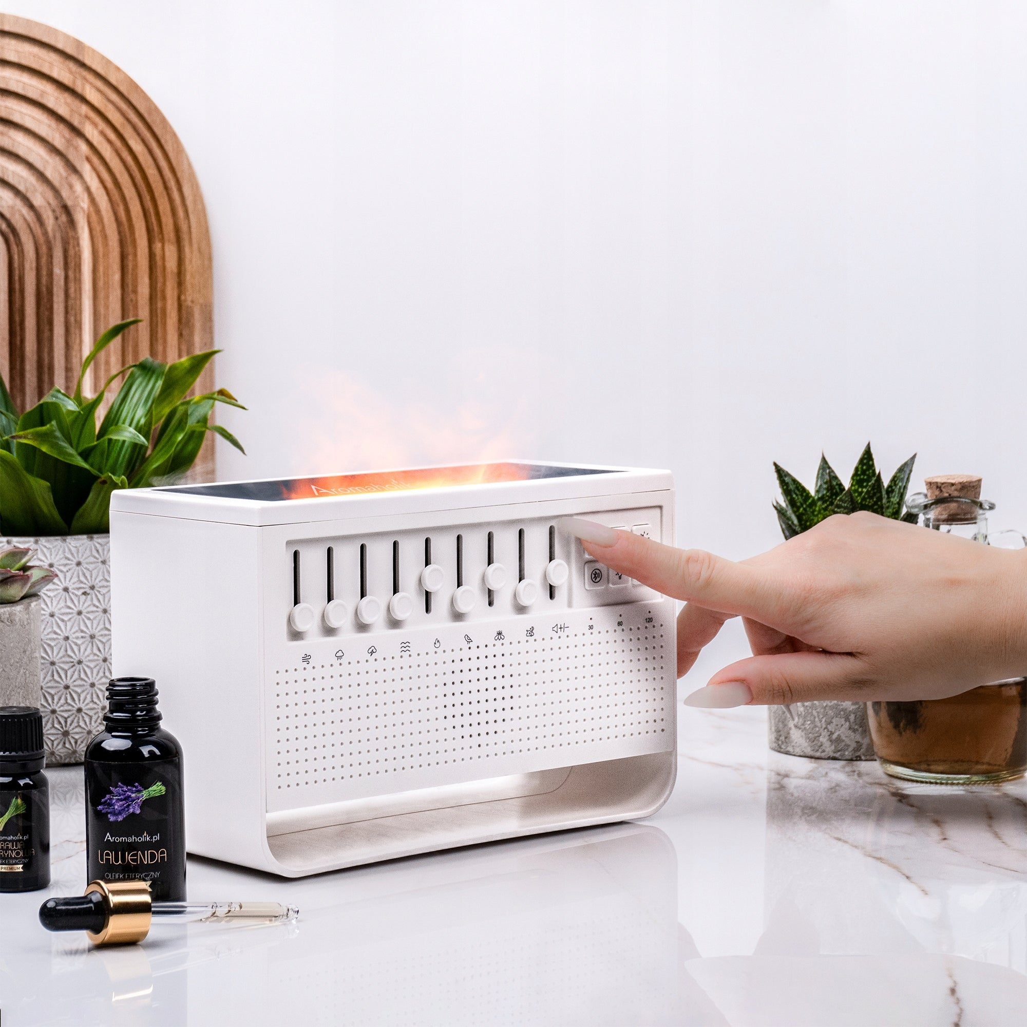 HUMIDIFIER + NATURAL OILS + SCENTED CANDLE - AROMATHERAPY Brand Aromaholik