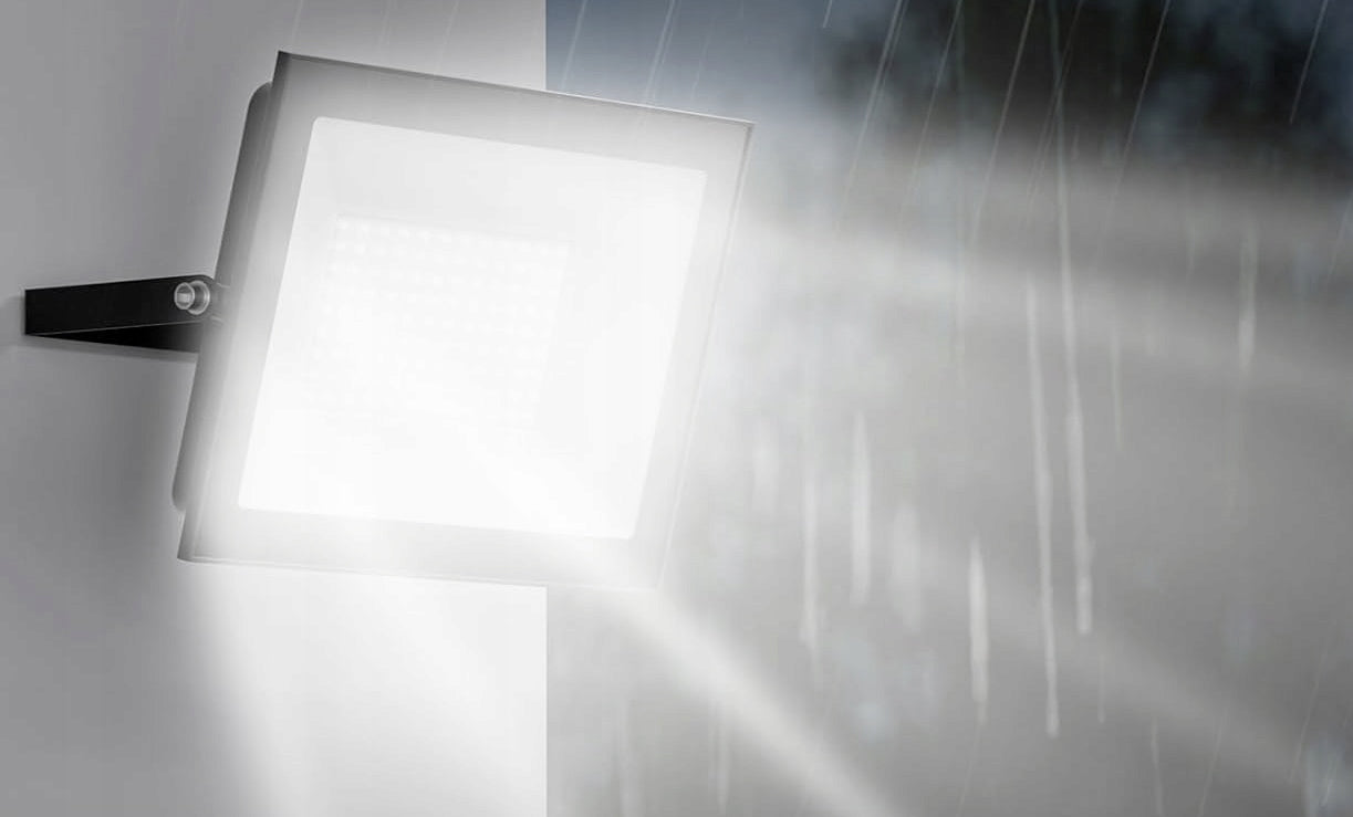 Halogen Floodlight LED Lamp 50W 4500 lm IP65 Outdoor SUPER POWERFUL 4000K Color black