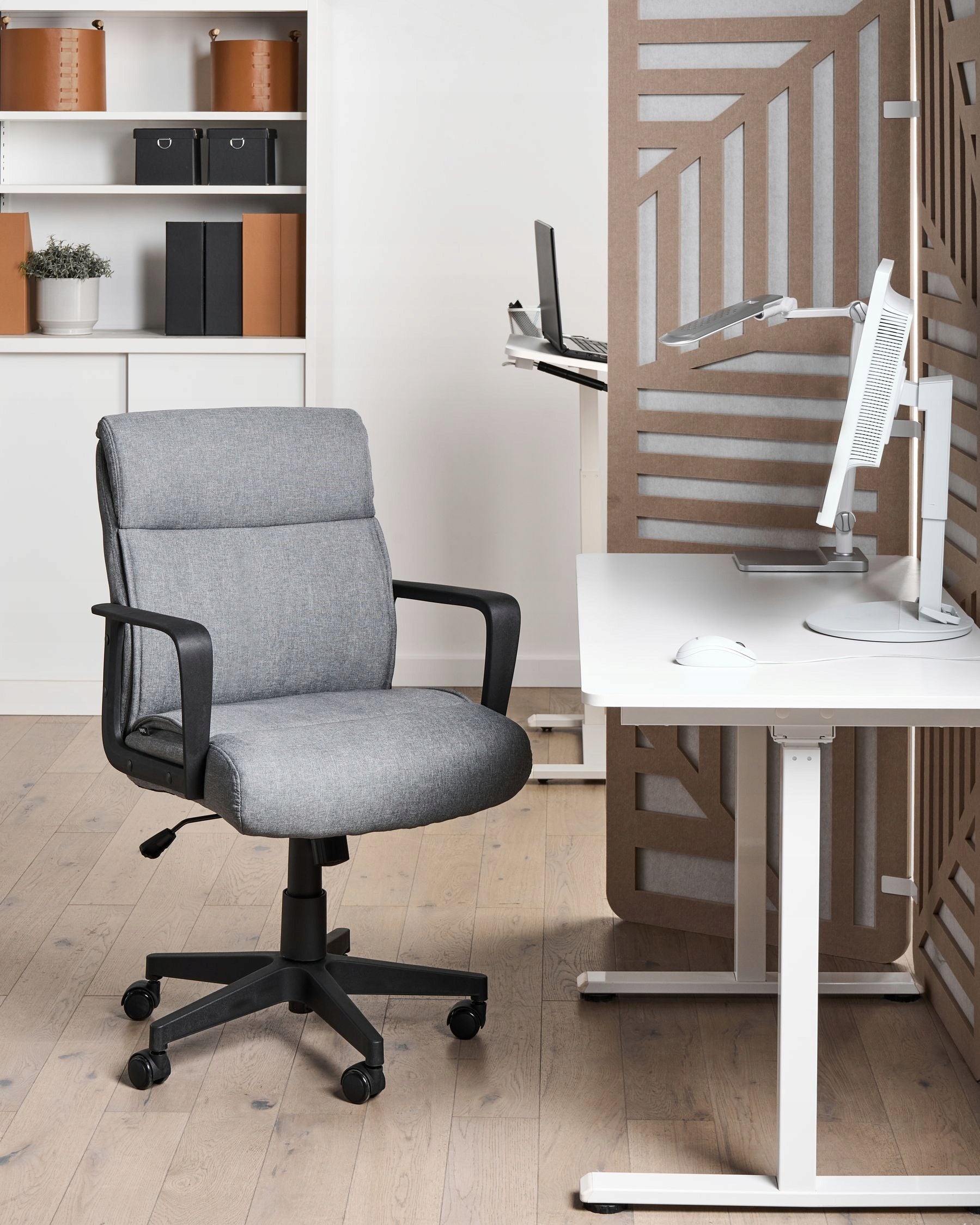 Height Adjustable Swivel Office Chair Grey Packaging status original