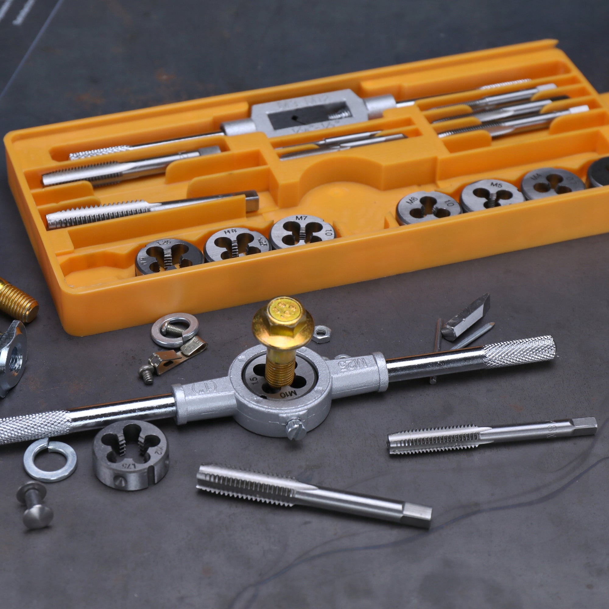 Hi-Spec 20pc Metric Tap & Die Set. M3 to M12 Tapping and Threading Tools EAN (GTIN) 884540164688