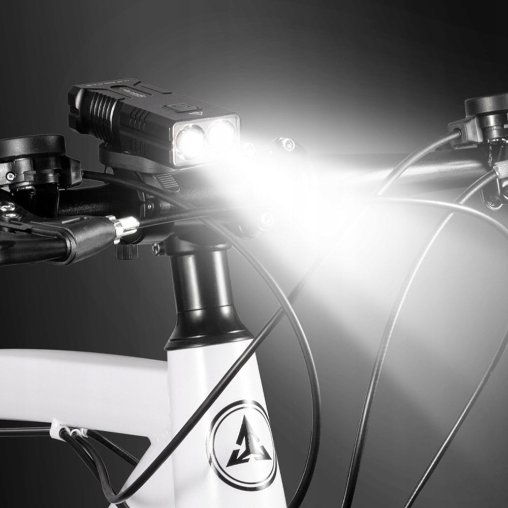 High Brightness Bicycle Light 3000 LM Headlight + Tail Light Kind front-facing