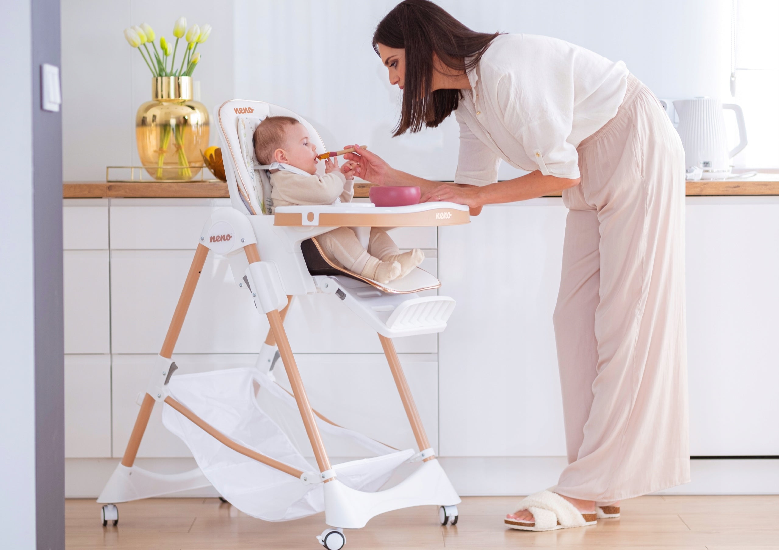 Highchair adjustable Neno Sedi Grey Manufacturer code NEN-BAB-ME003