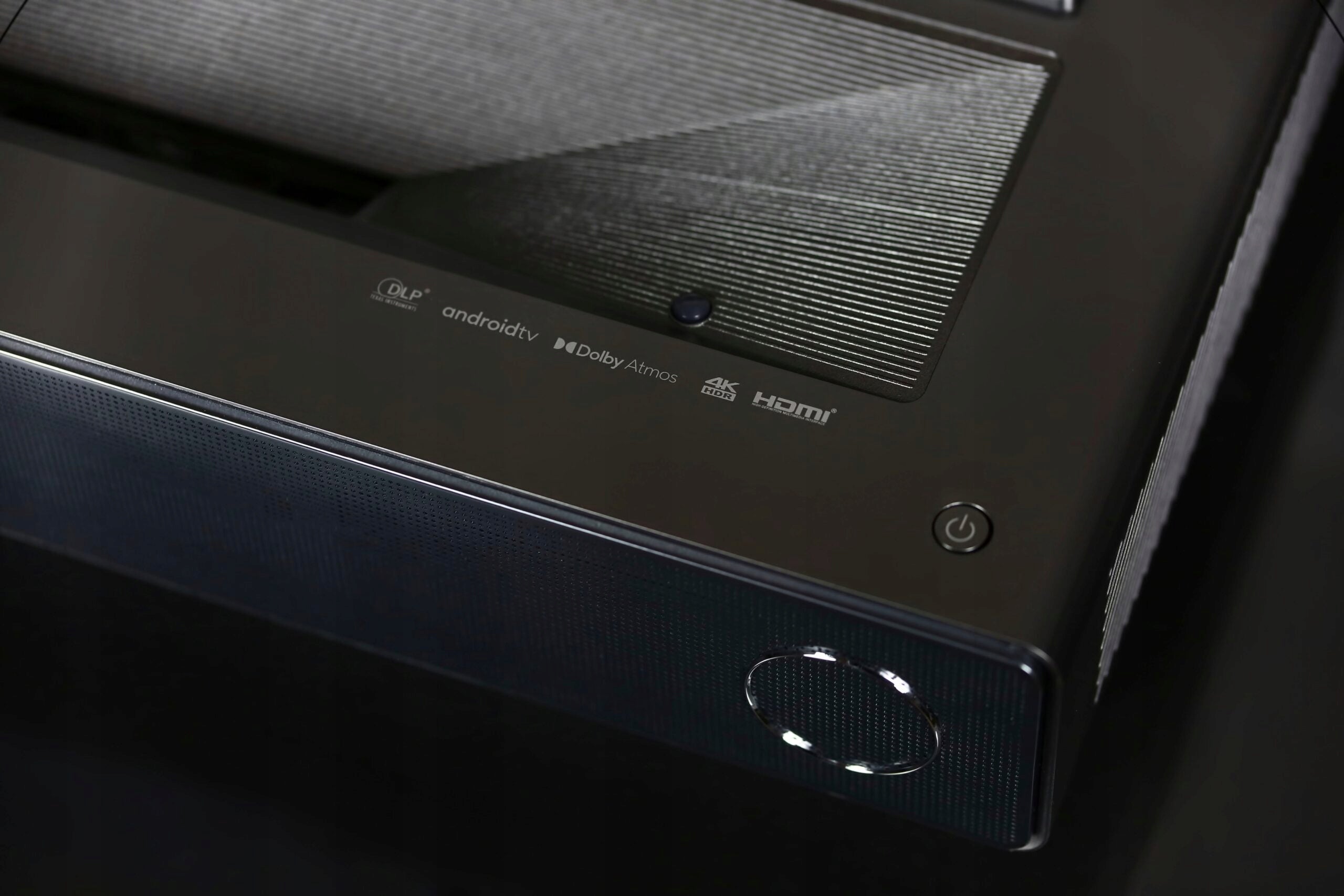 Hisense PX1-PRO ultra-short throw DPL projector 2200 ANSI Lumen Manufacturer code PX1-PRO