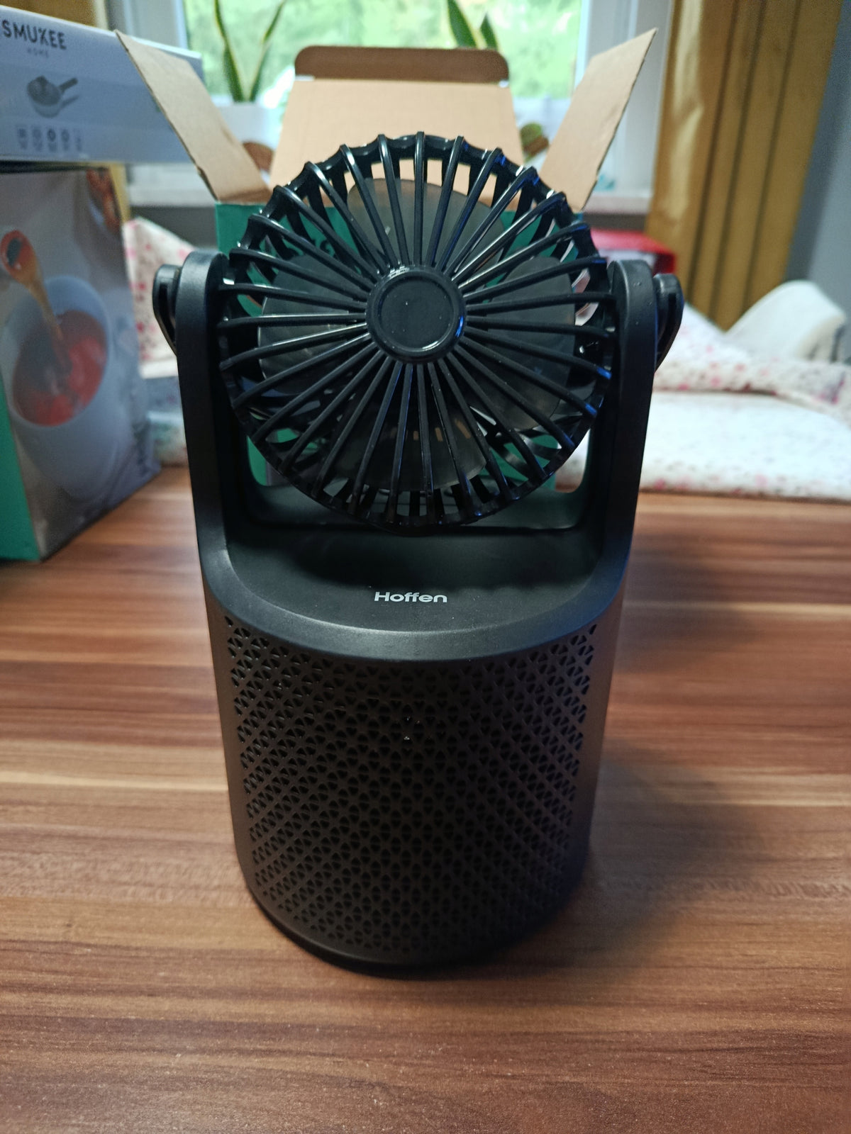 Hoffen Fan with Speaker RGB Bluetooth Backlight Packaging status original