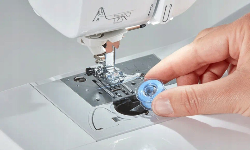 Home sewing machine Brother A50 Hook rotating
