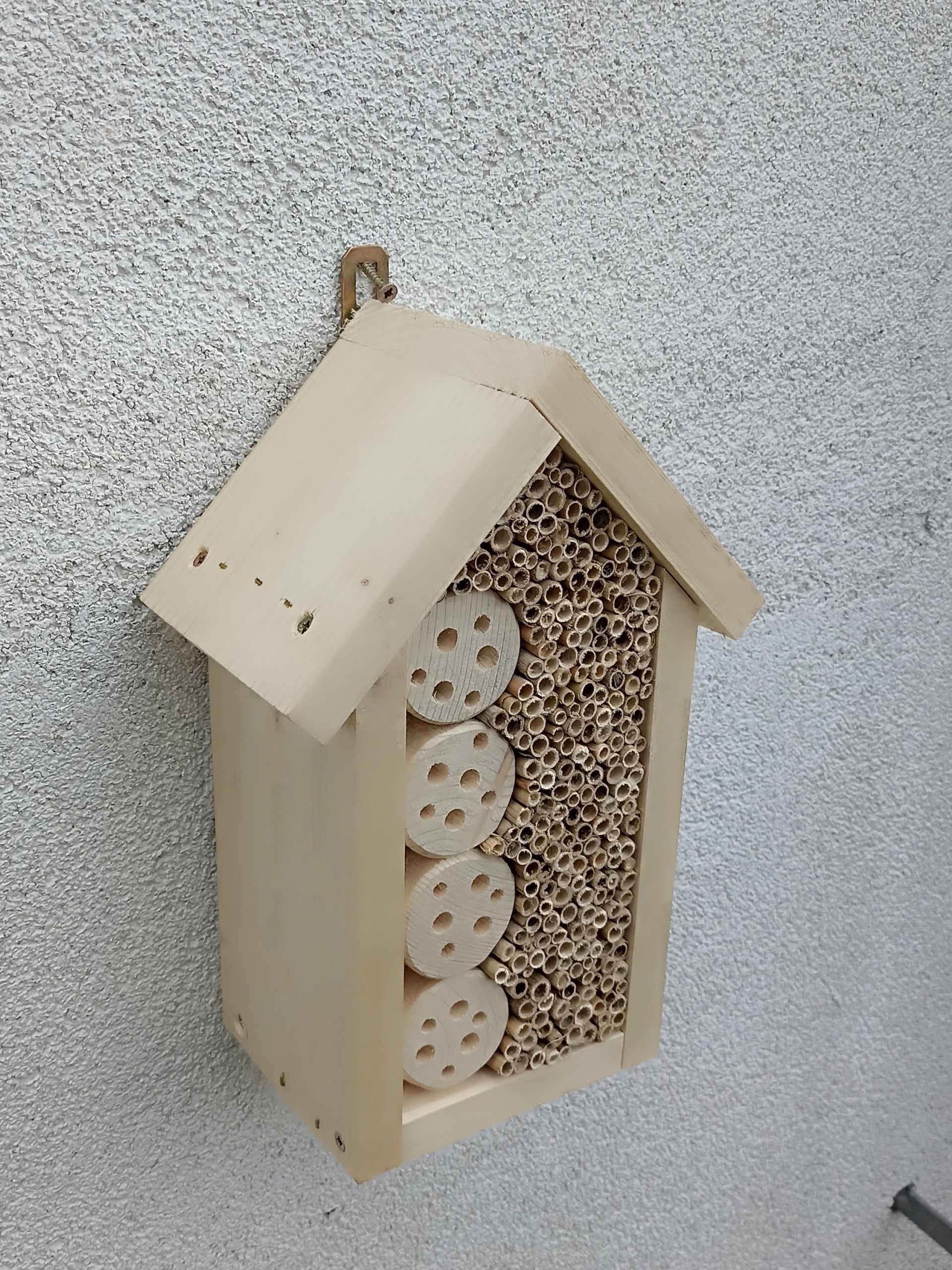 Hotel house for insects bees scissor pollinators natural Type nesting box (feeder)