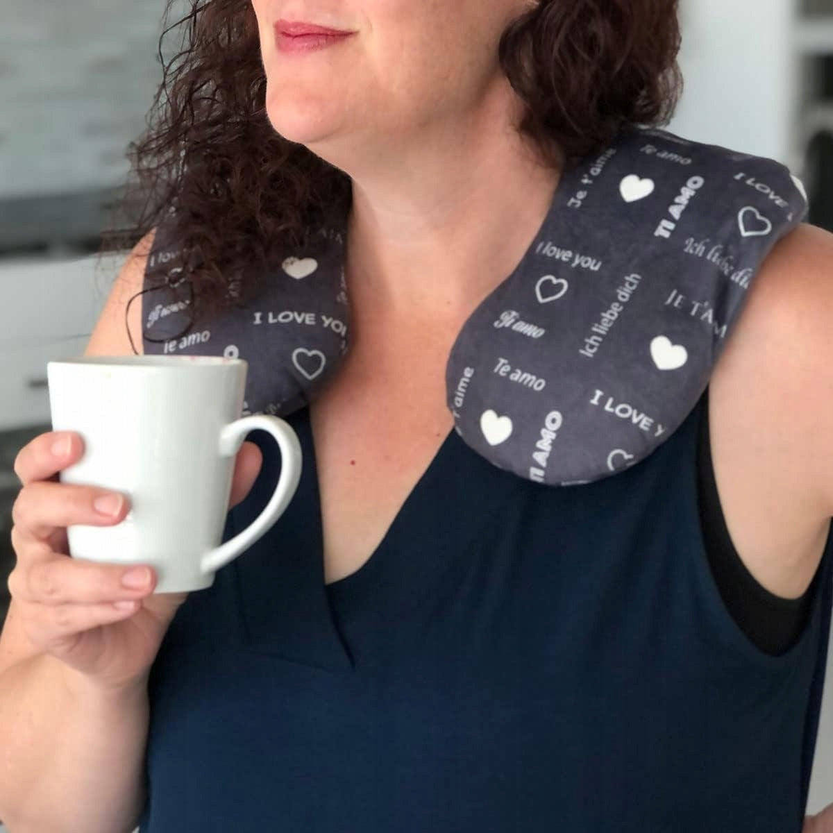 Huggaroo Cozy Neck Heating Band Batteries included no