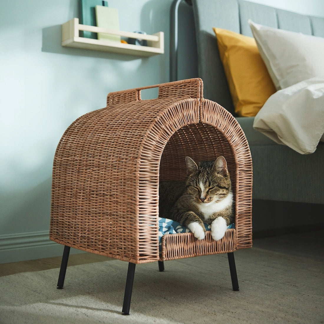 IKEA UTSADD Cat house Booth with legs rattan 53 cm Product width 36 cm