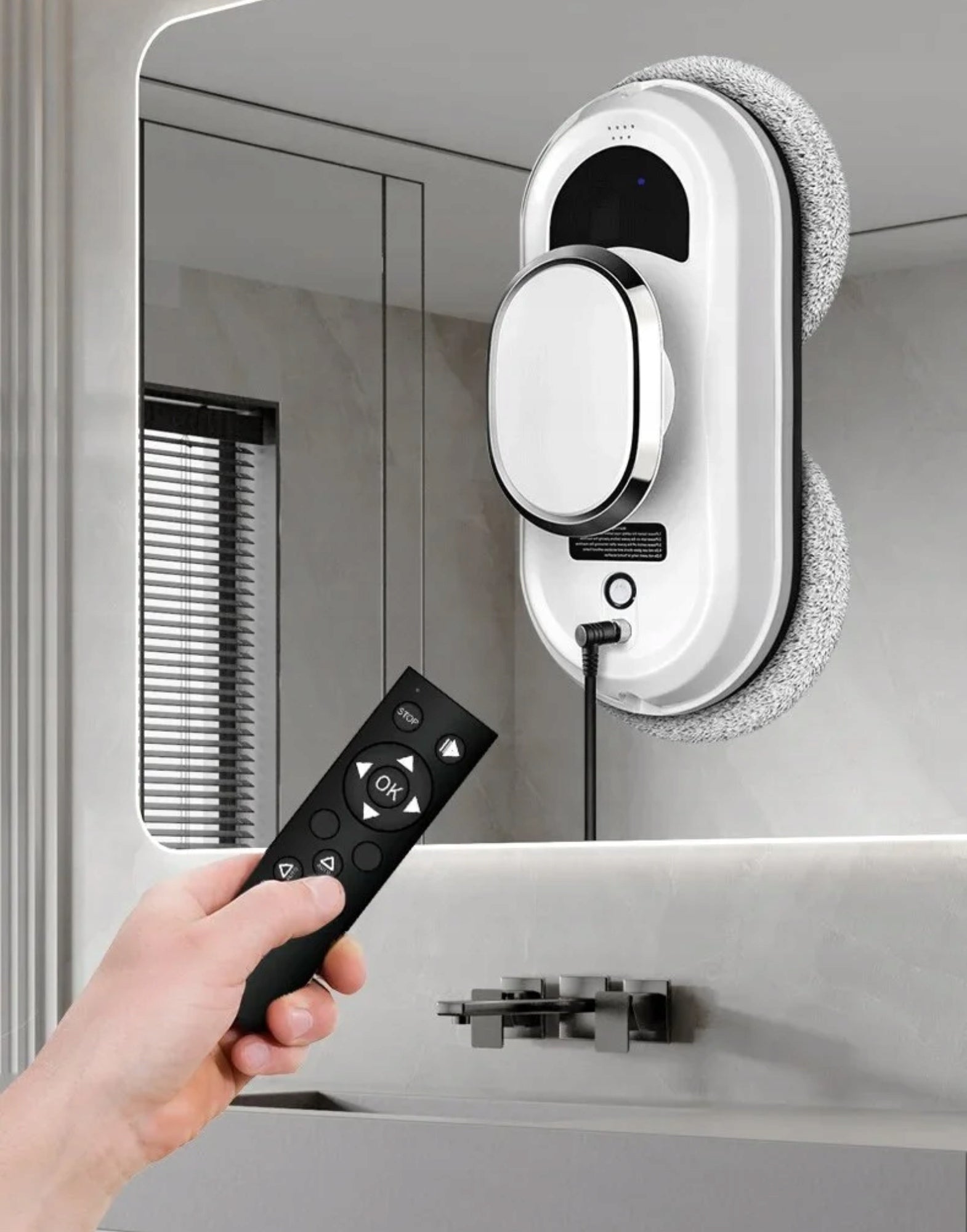 INTELLIGENT ROBOT FOR CLEANING MIRROR WINDOWS AUTOMATIC WASHER + OVERLAYS Manufacturer code RS-05