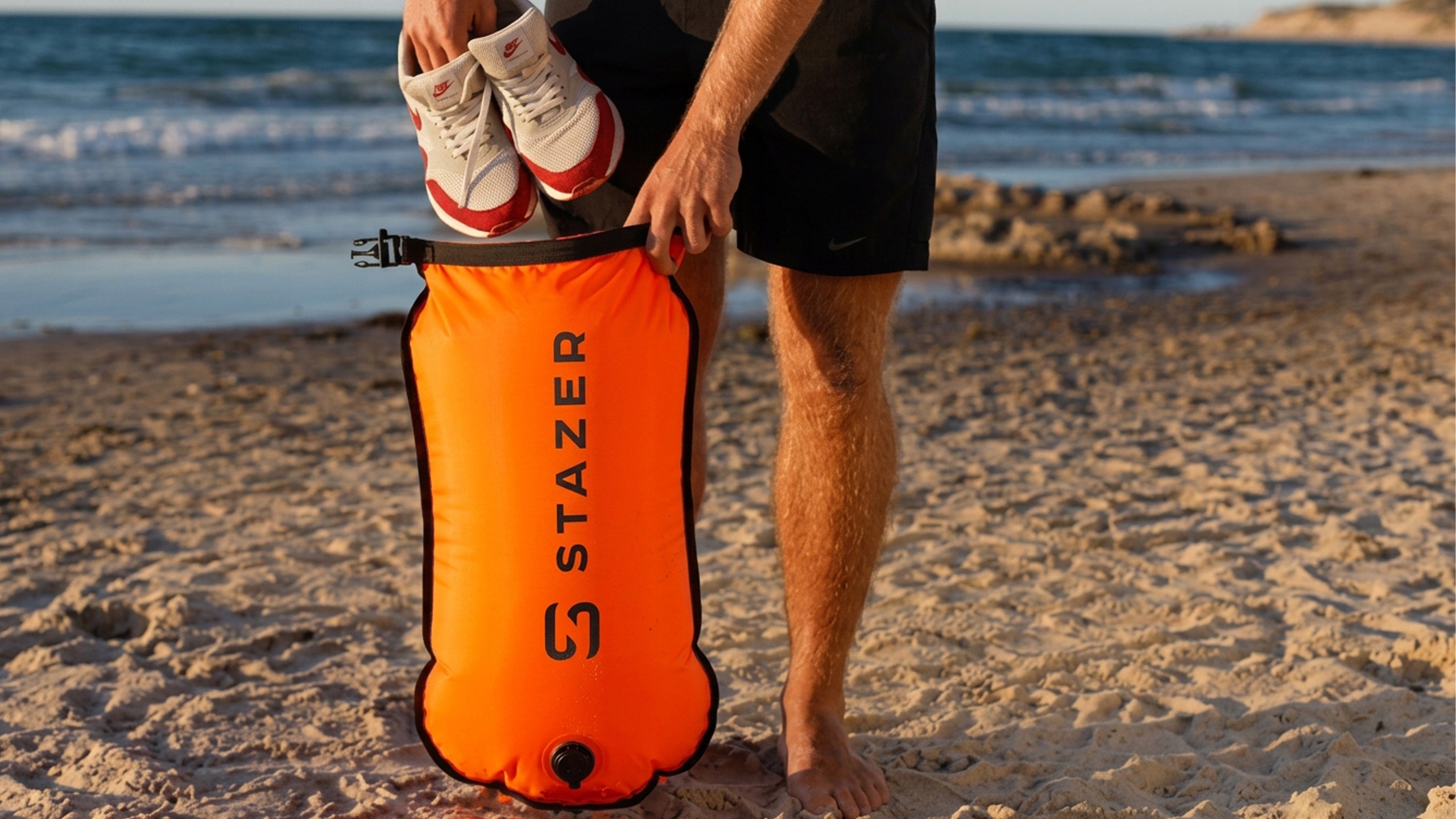 Inflatable buoy safety dry pocket for swimming board Model 05398