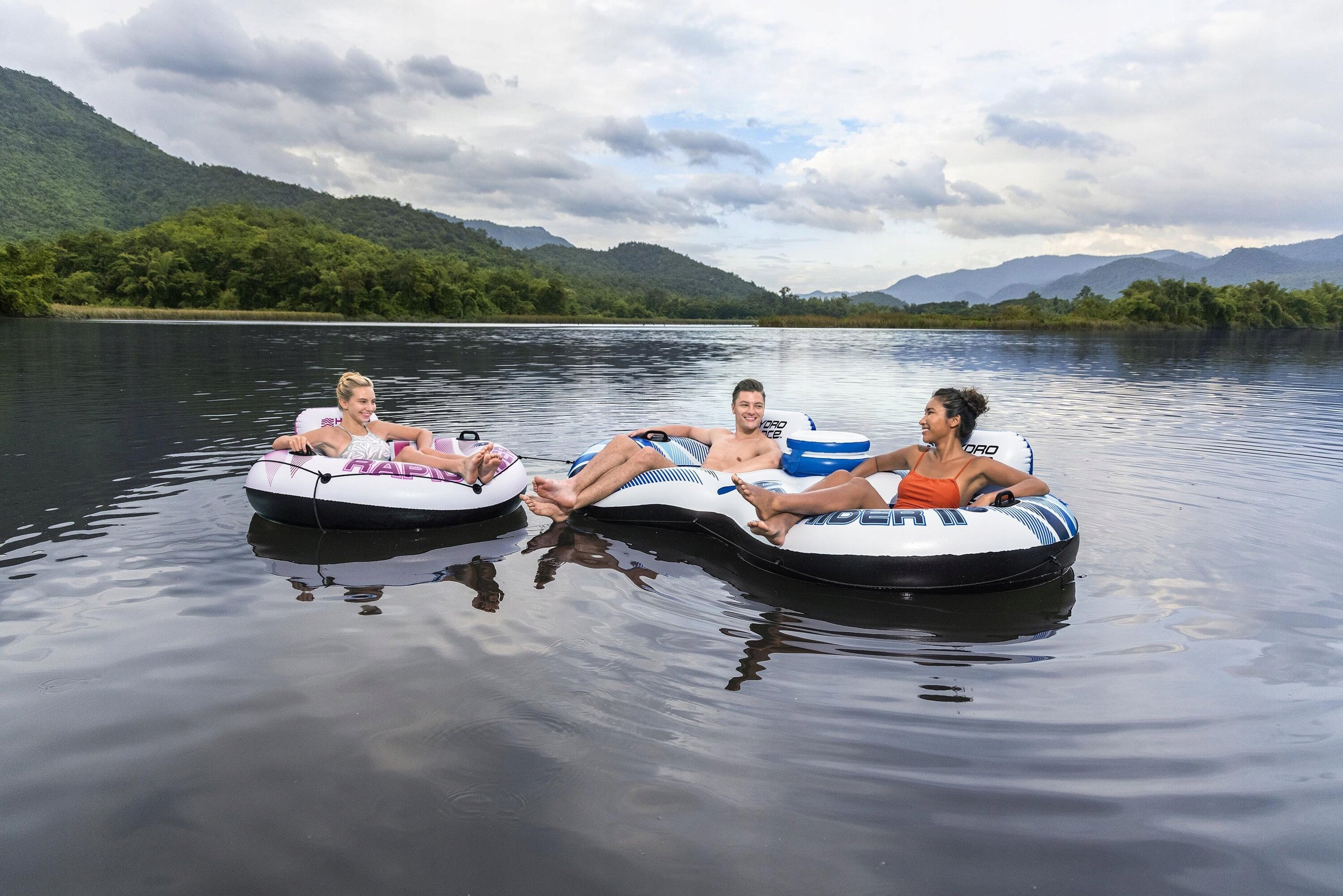 Inflatable chair for swimming wheel inflatable to water mattress Bestway 122cm Manufacturer code 43953