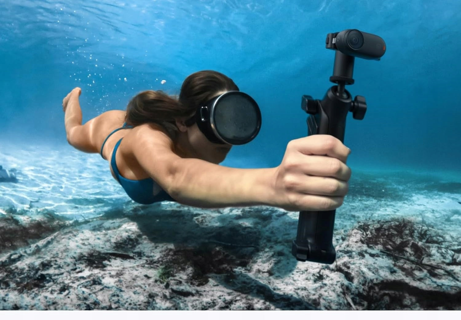 Insta360 GO3S Family Bundle Sports Camera 4K 140min Working Travel Kit Brand Insta360