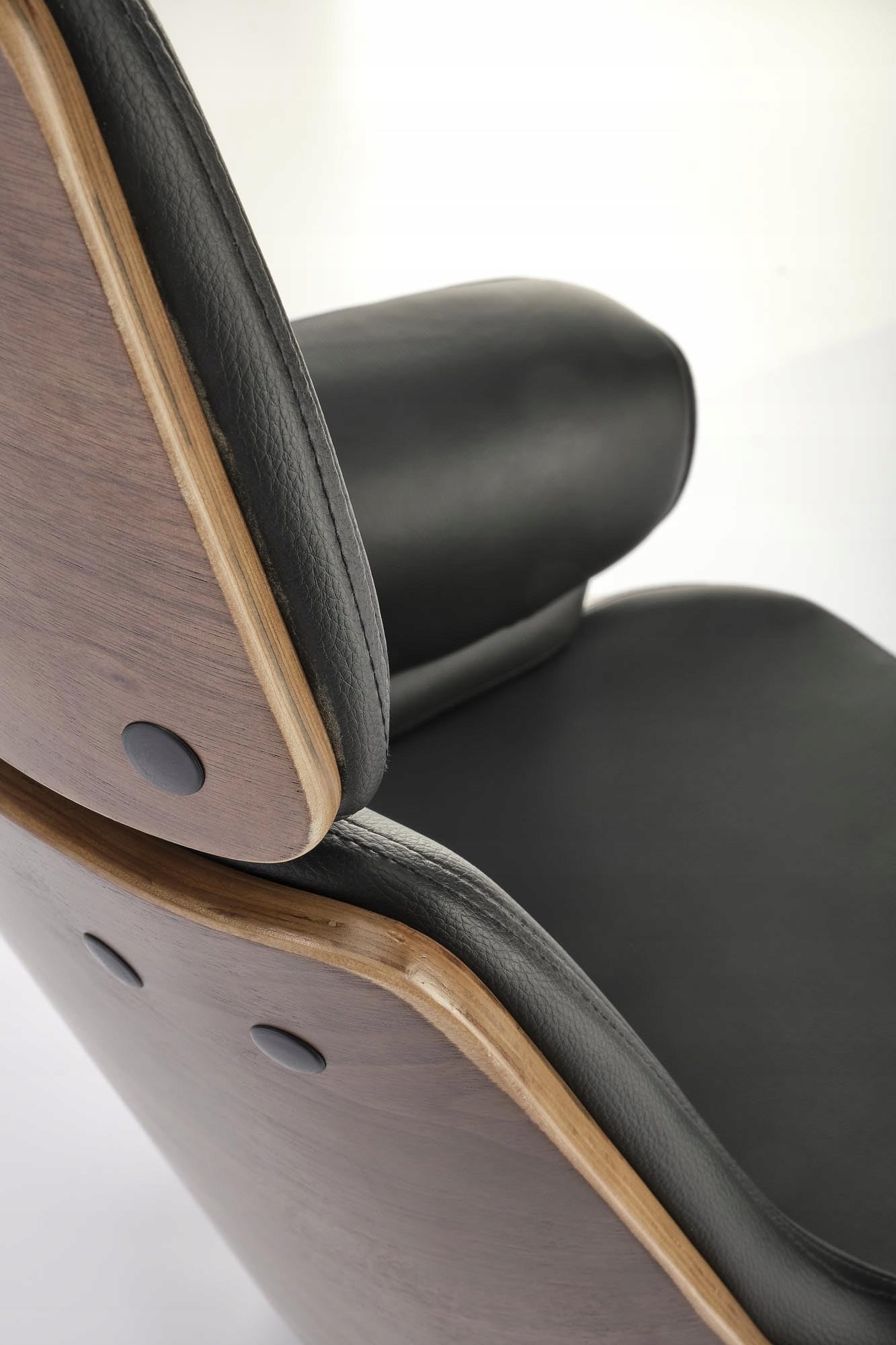 JUVANO Swivel Chair Eco Leather/Wood - Walnut/Black - Elegant Design Brand About Your Home