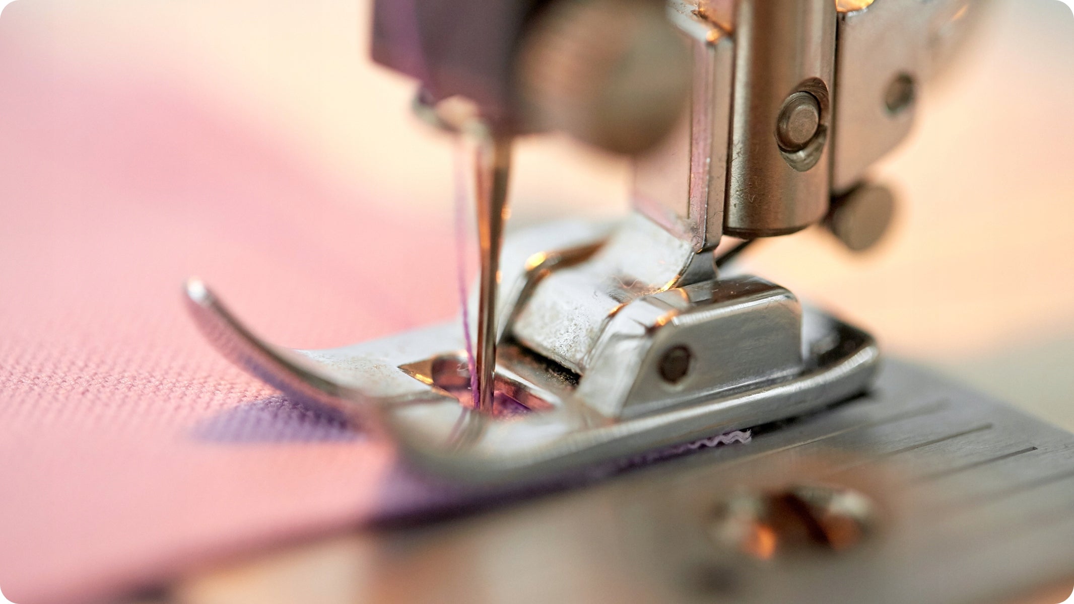 Jaguar 200SQ | Sewing Machine | 200 stitches | LCD | LED | Auto Material synthetic material