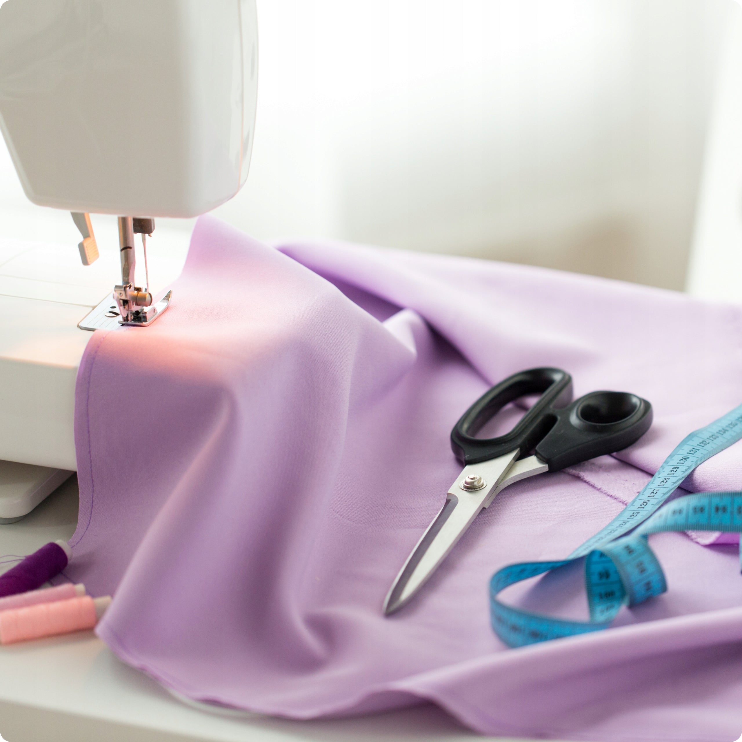 Jaguar 200SQ | Sewing Machine | 200 stitches | LCD | LED | Auto Sewing features embroidery hemming hole edging quilting pleating hem sewing applique sewing repairing backstitching decorative sewing sewing of elastic fabrics rubber sewing sewing zips edge finishing stitching