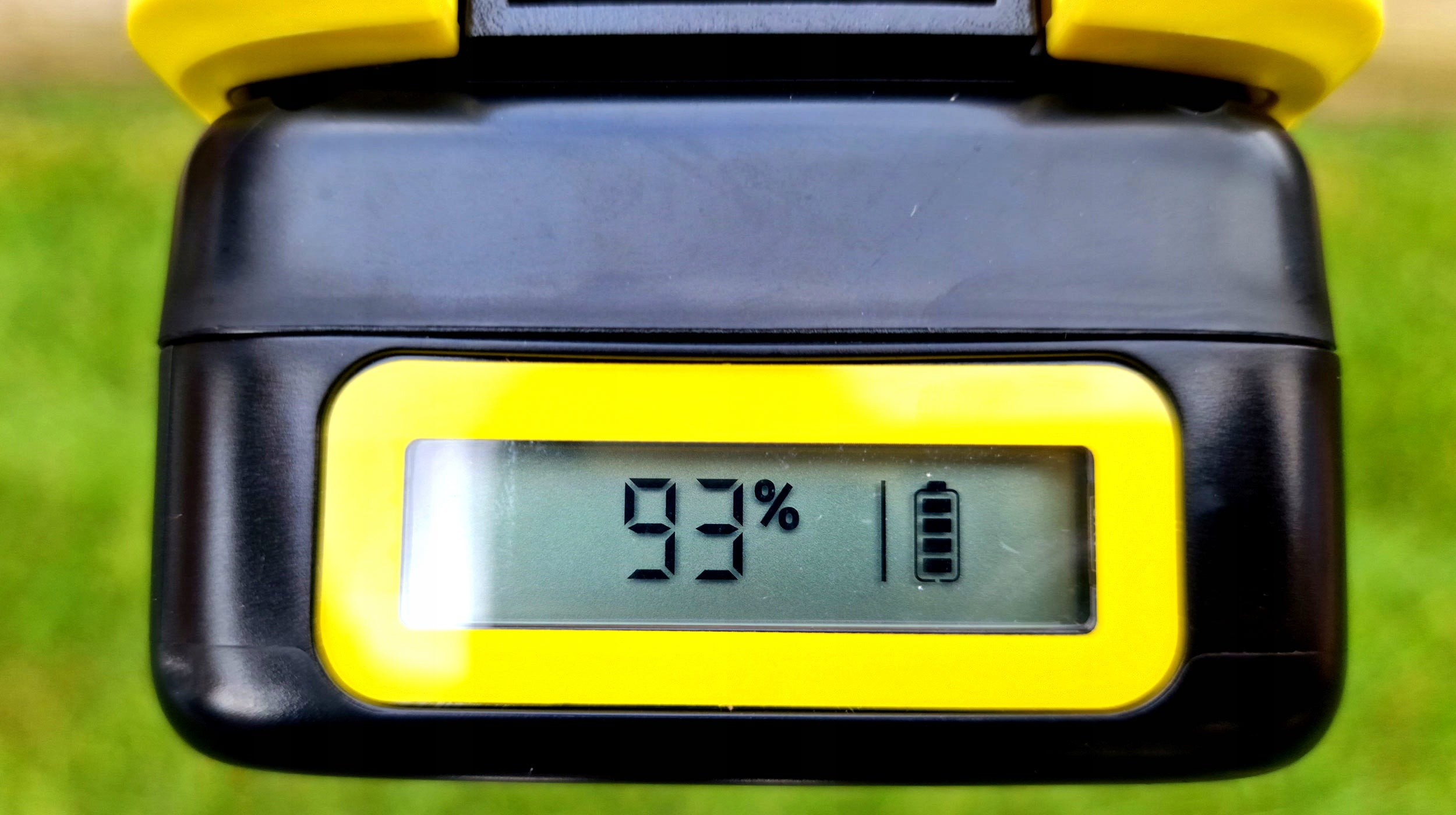 KARCHER LTR 18-30 CORDLESS TRIMMER 30cm SET WITH BATTERY Kind edge trimmer