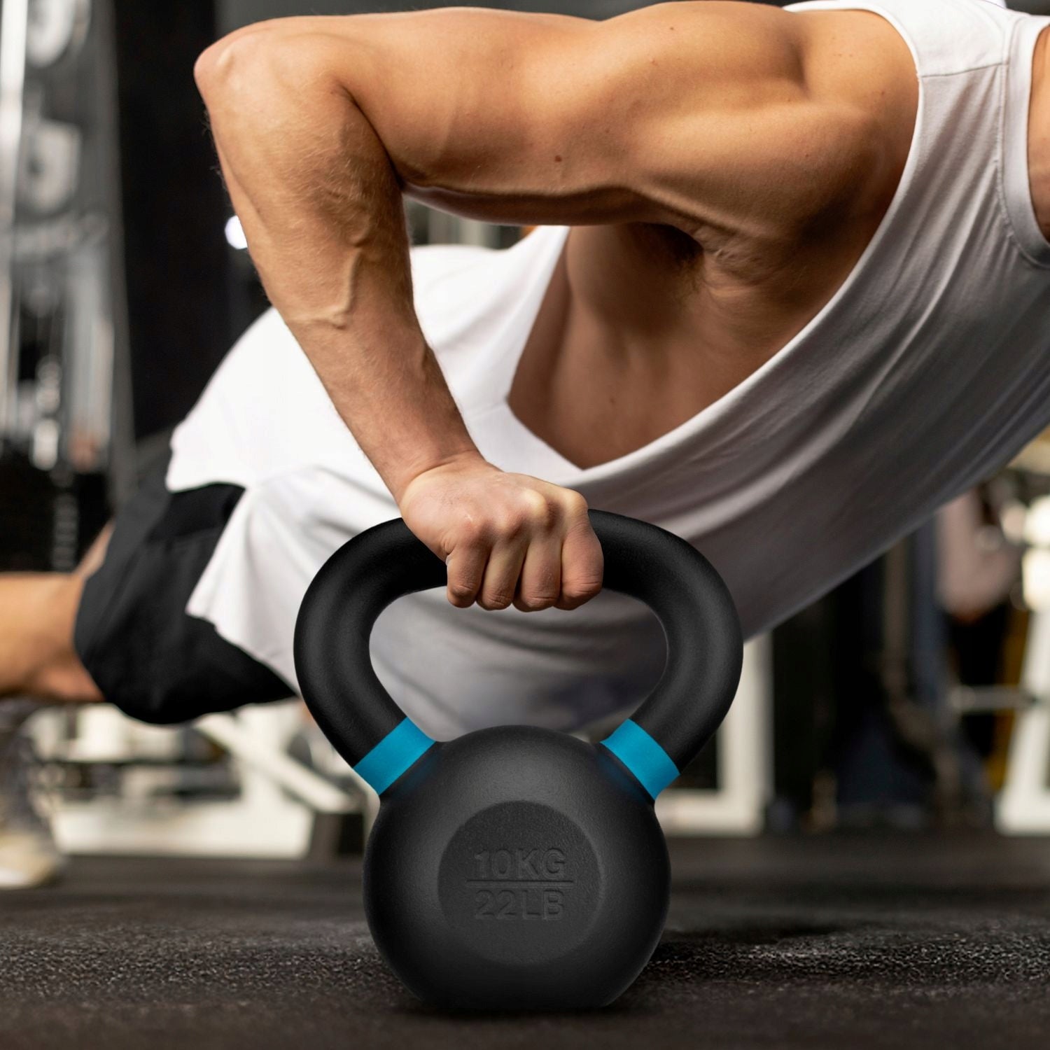 KETTLEBELL DUMBBELL CAST IRON FOR STRENGTH EXERCISES WEIGHT 10 KG GYMTEK Number of pieces in the set 1