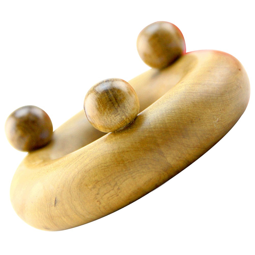 KHAKI SANDALWOOD HANDHELD NECK AND SHOULDER MASSAGER WITH SMOOTH EDGES Brand no brand