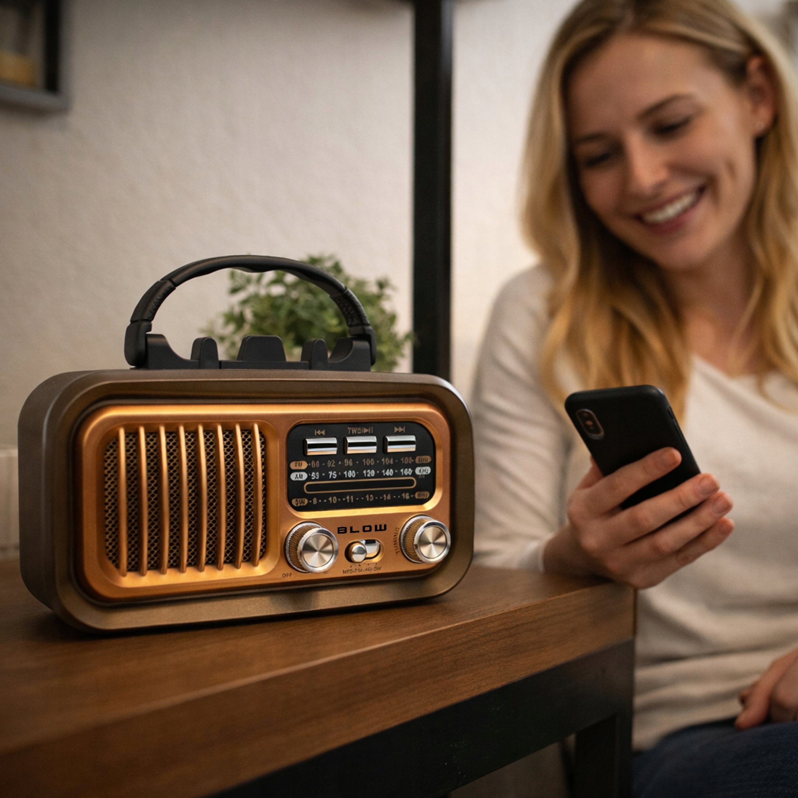 KITCHEN RADIO PORTABLE RETRO SOLAR BATTERIES BLUETOOTH FM BATTERY Manufacturer code 77-555#