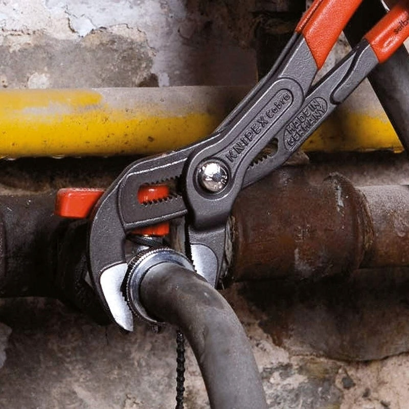 KNIPEX 87 01 300 Cobra Pipe Adjustable Pliers Product weight with unit packaging 0.53 kg