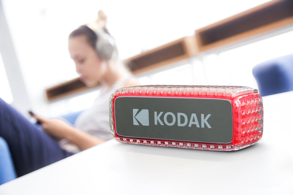 KODAK PWS-2237 Mobile Speaker FM Radio TWS AUX Micro SD BT Red Manufacturer code PWS-2237