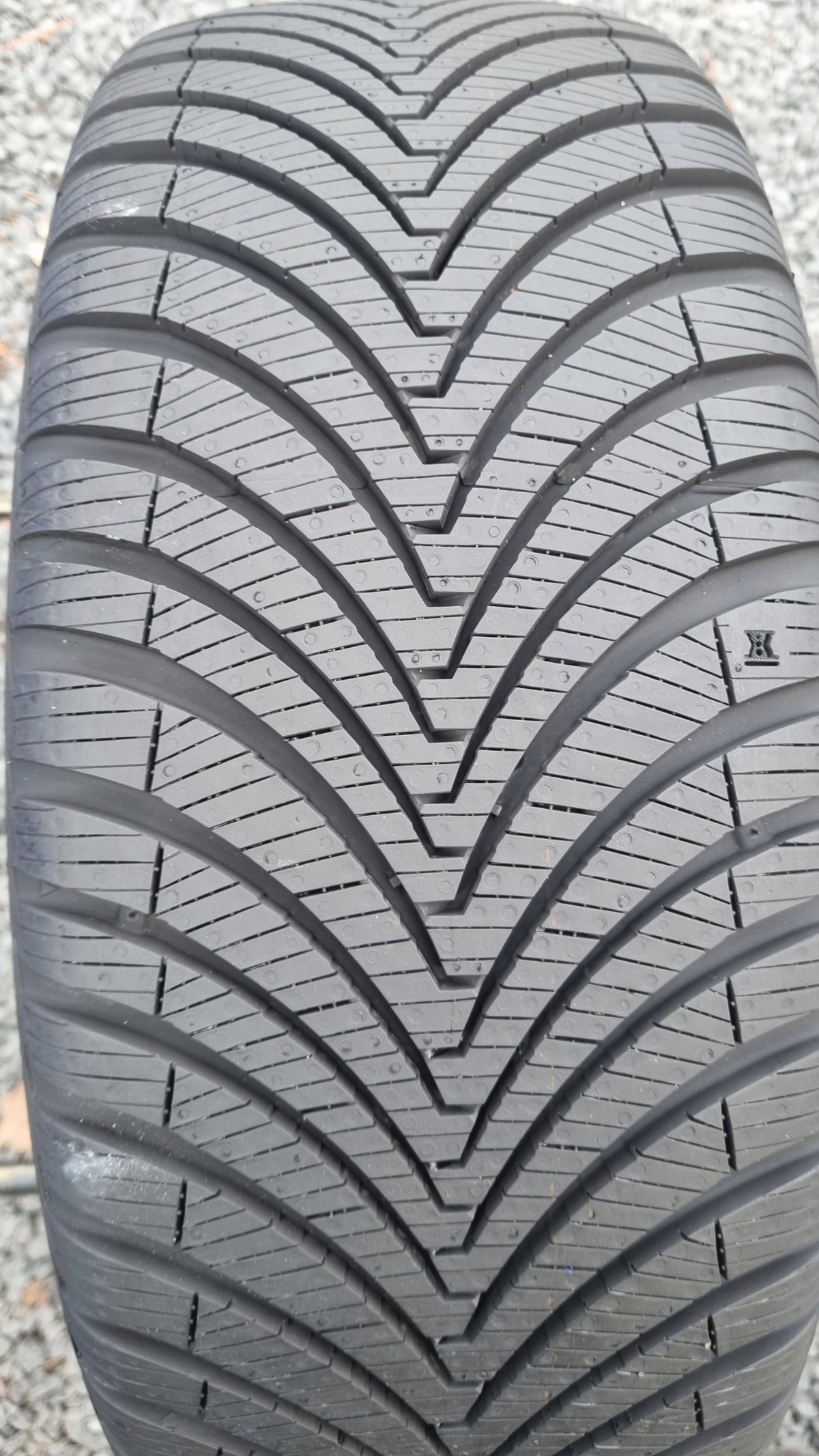 KUMHO SOLUS 4S HA32 215 45 17