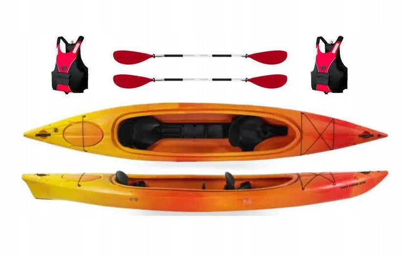 Kayak Pro Tour 470 with paddles and vests