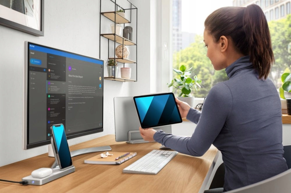 Kensington StudioCaddy Dock with Qi Charging for Apple Devices EAN (GTIN) 085896590903