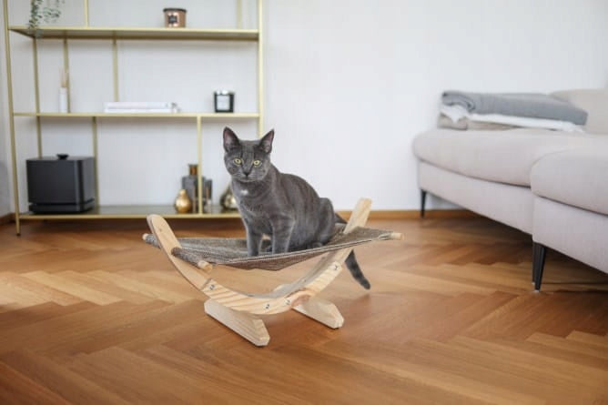 Kerbl Hammock Bedding for Cat Siesta 2.0 Wood Eco 61x37x29 Beige Length 37 cm