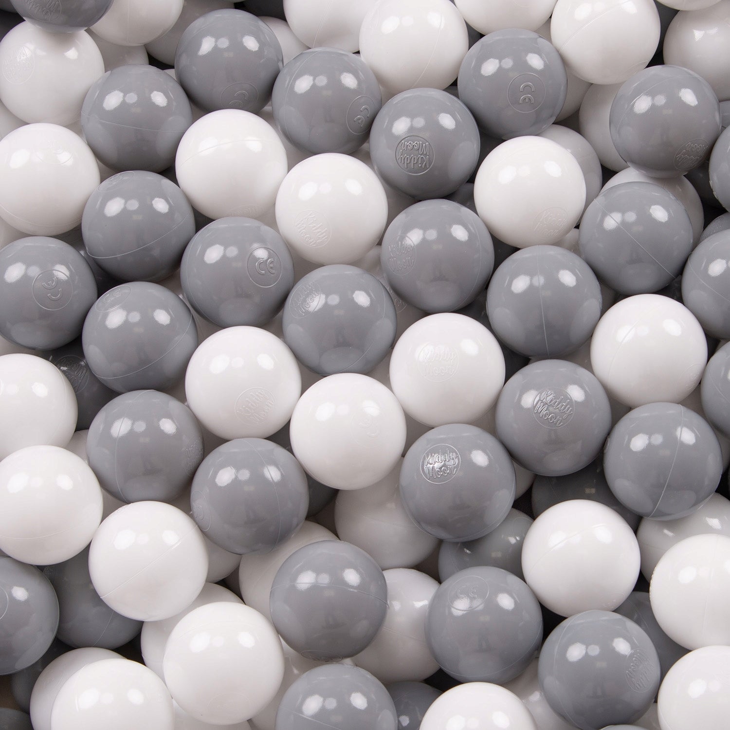 KiddyMoon Dry square pool with ball 300 pcs Brand KiddyMoon