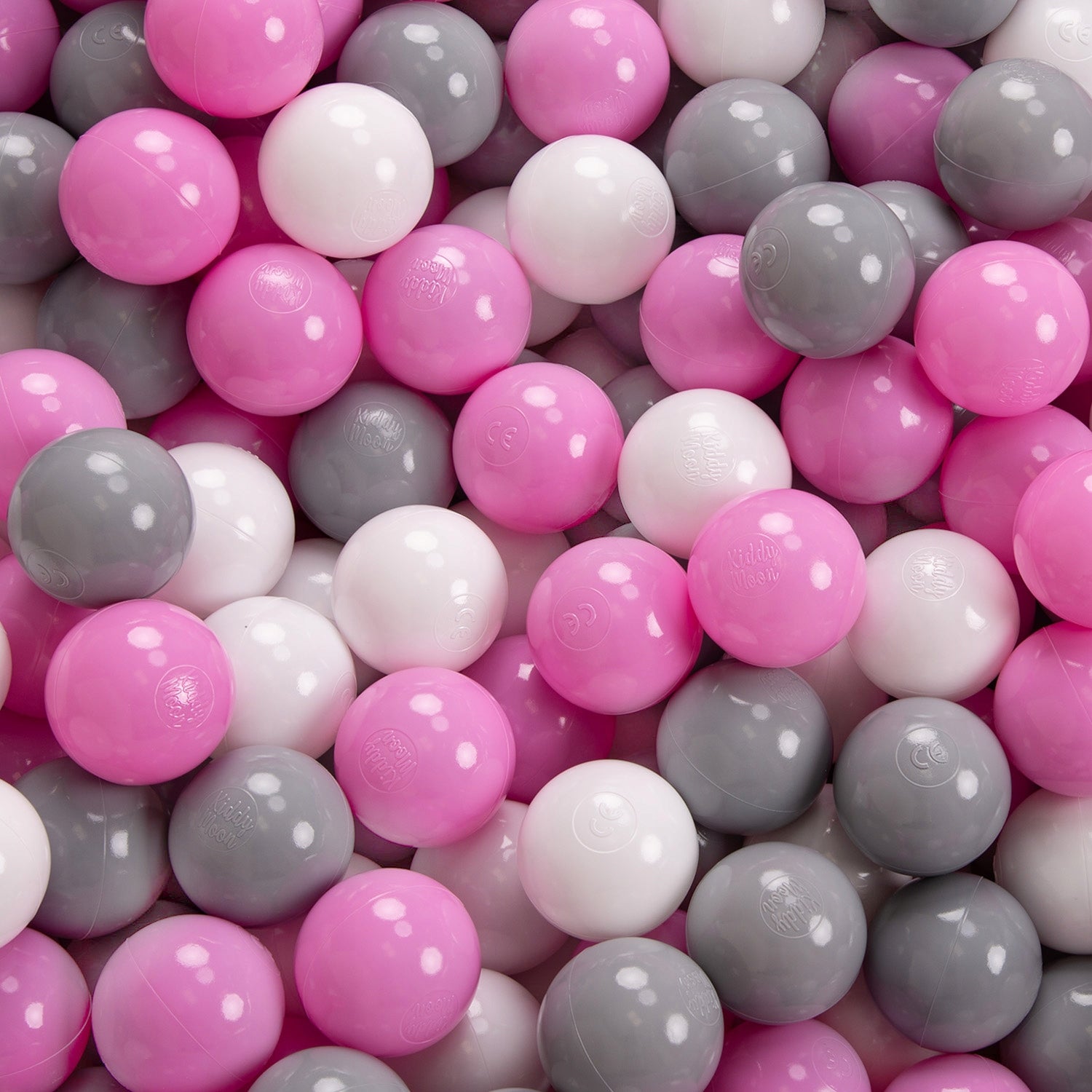 KiddyMoon Dry square pool with ball 600 pcs Brand KiddyMoon