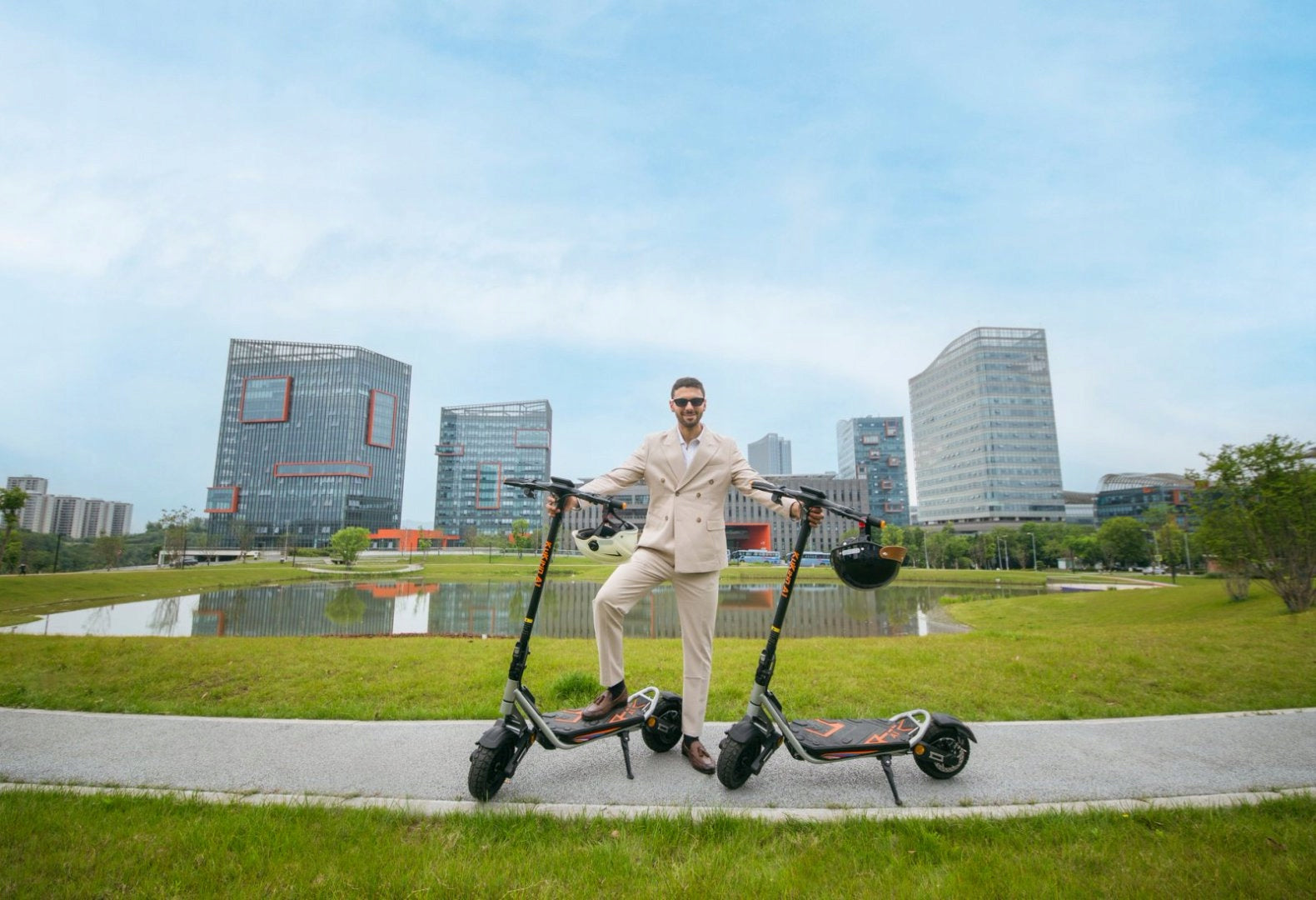 Kukirin A1 Silver Electric Vehicles 1000W 48V 13AH 45KM/H 55KM Off-road Manufacturer code Kukirin A1 4537380224369