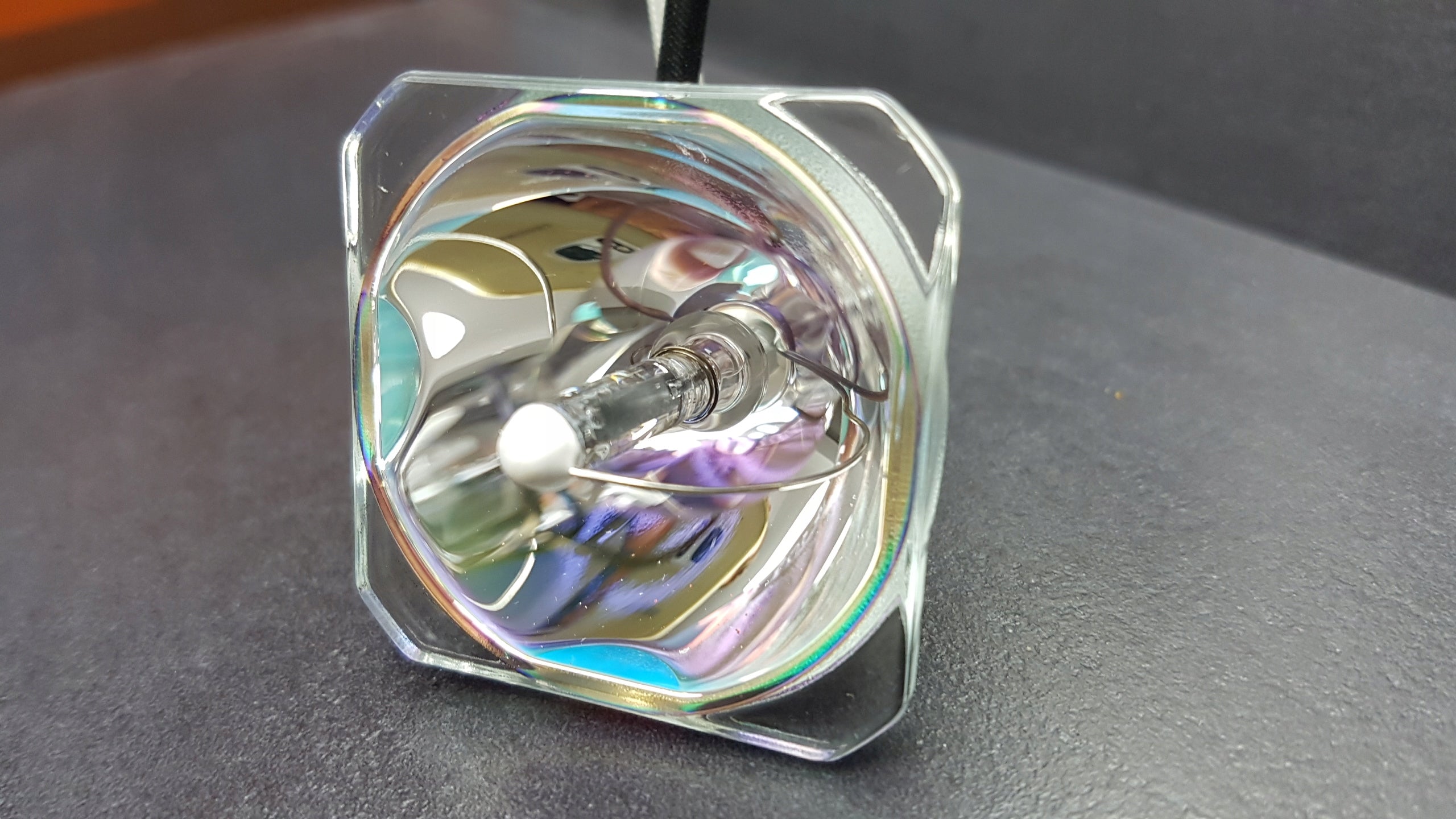 LAMP D522WT D525ST D530 D535 D536-3D D537 D537W D538W-3D 5811116310-SU EAN (GTIN) 5904162402533