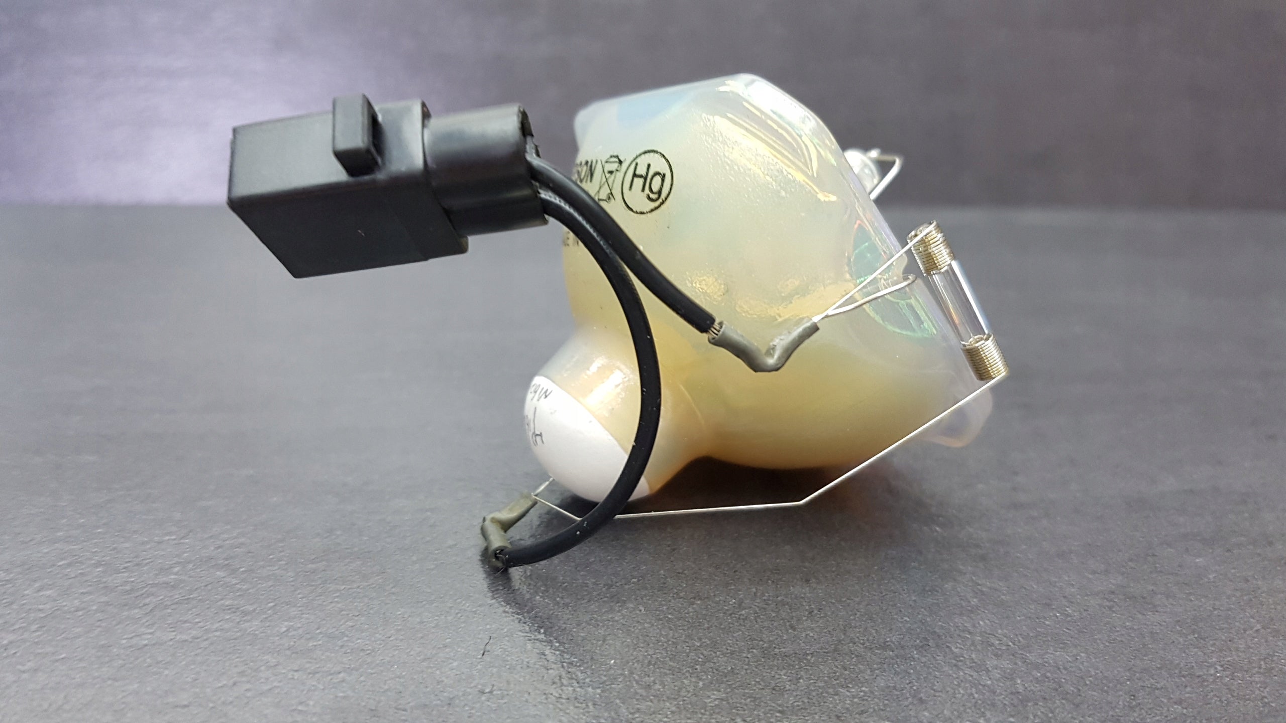 LAMP EH-TW9500C EH-TW9510C H398A H398B H398C H399A EH-TW9000W EH-TW8200 EAN (GTIN) 5904119184529