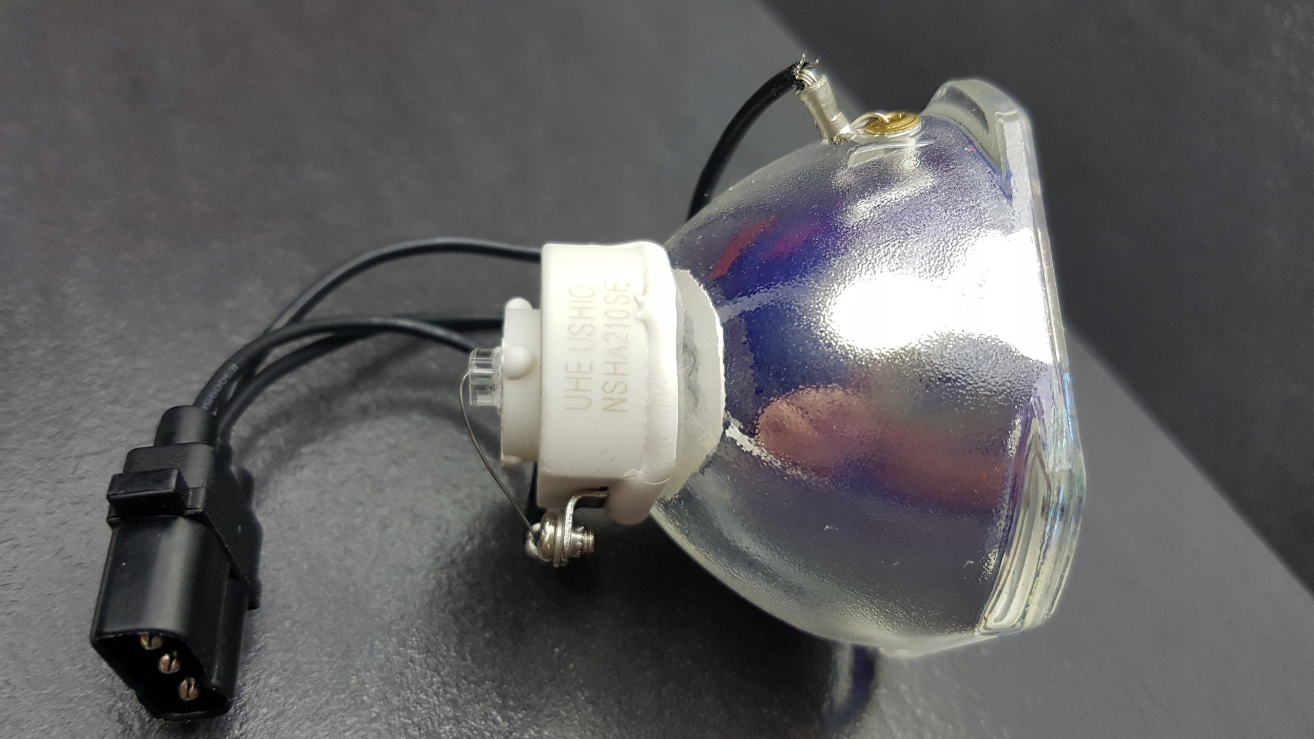 LAMP EMP-1810 EMP-1815 EMP-1825 ELPLP40 ORIGINAL EAN (GTIN) 5907426558151
