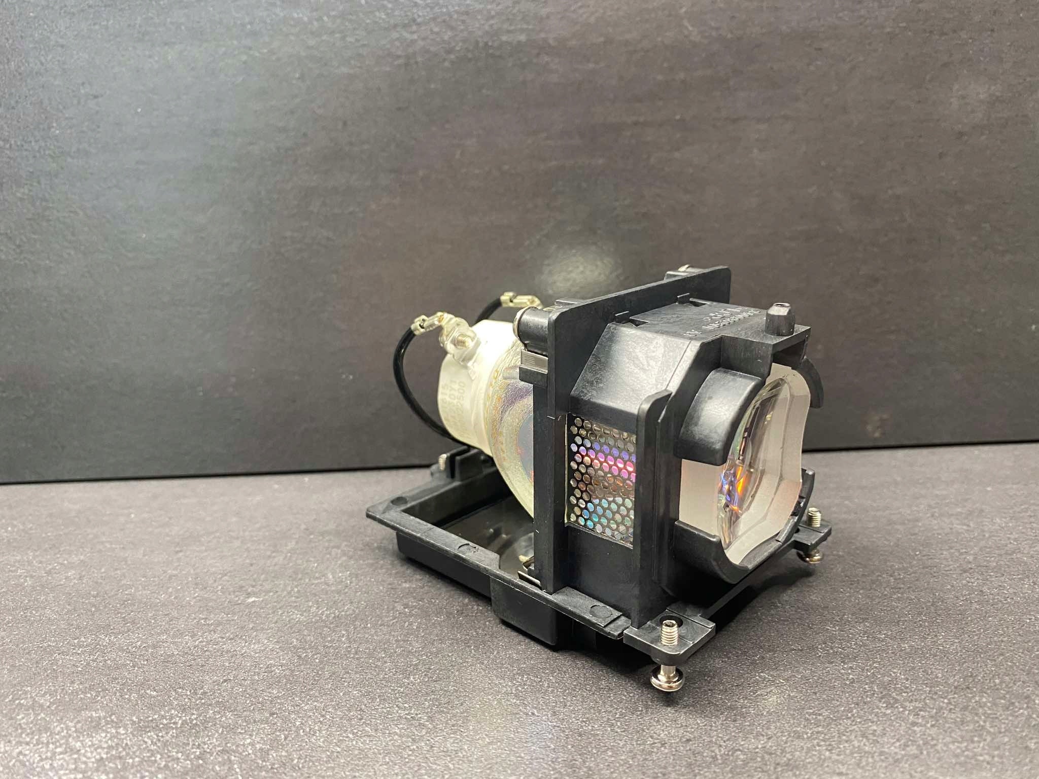 LAMP ET-LAL500 ET-LAL500C PT-LB303U PT-LB330 PT-LB330U PT-LB332 PT-LB332U Manufacturer code ET-LAL500