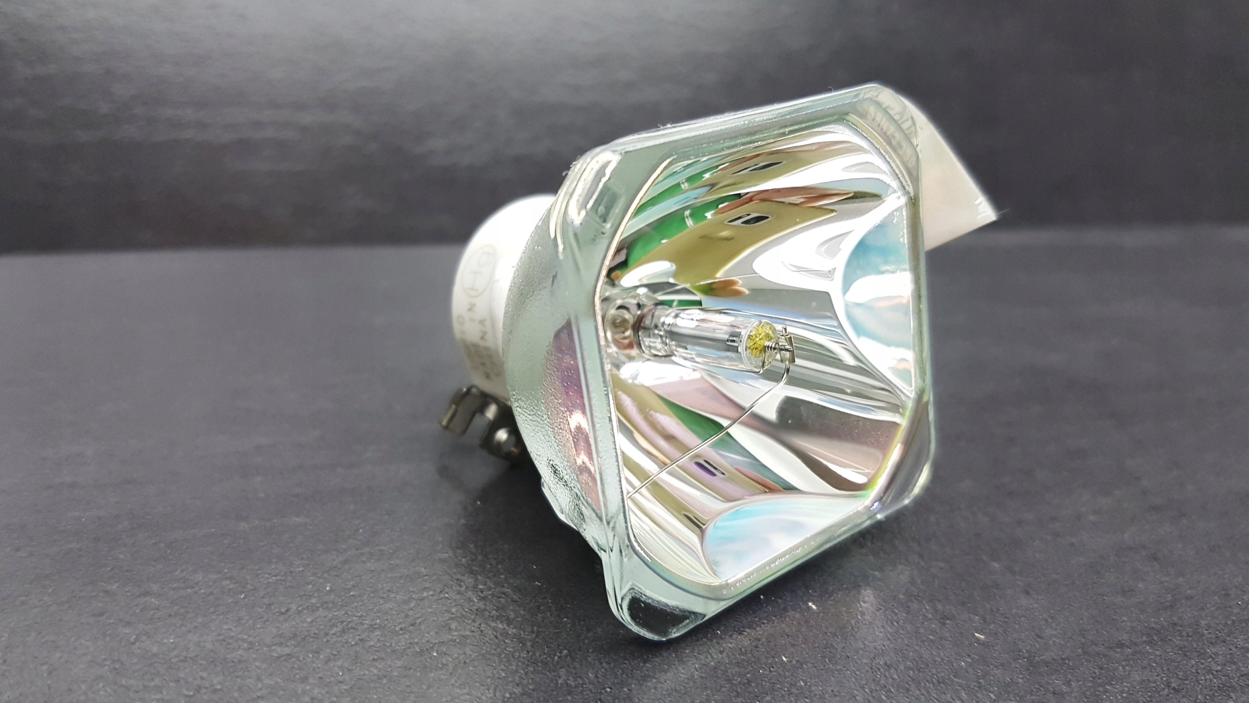 LAMP NEC M320XS+C MC350XS MC370X+ NP-CR2270X NP37LP EAN (GTIN) 5904162407316