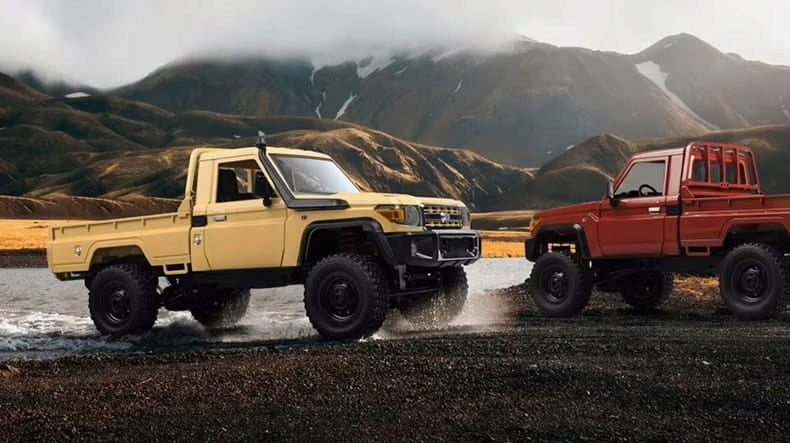 LARGE AUTO REMOTE CONTROLLED TOYOTA LAND CRUISER 4X4 R/C 1:12 REMOTE CONTROL 2,4 GHz Manufacturer code Toyota LC79