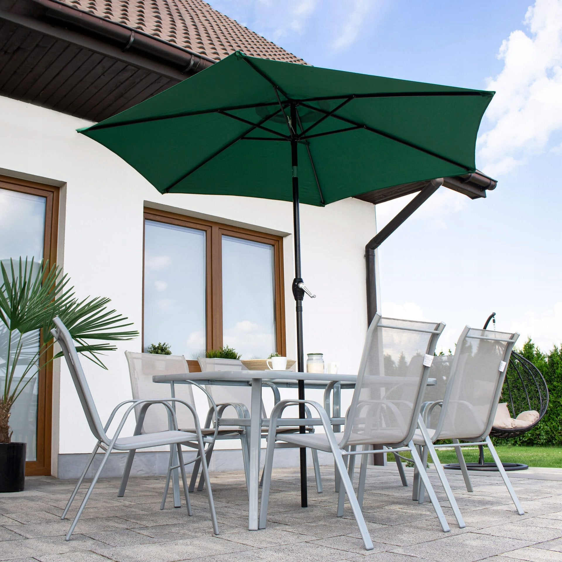 LARGE FOLDABLE GARDEN UMBRELLA, GREEN, BROKEN, STRONG, 260 cm, WITH A CRANK, SOLID Kind classic