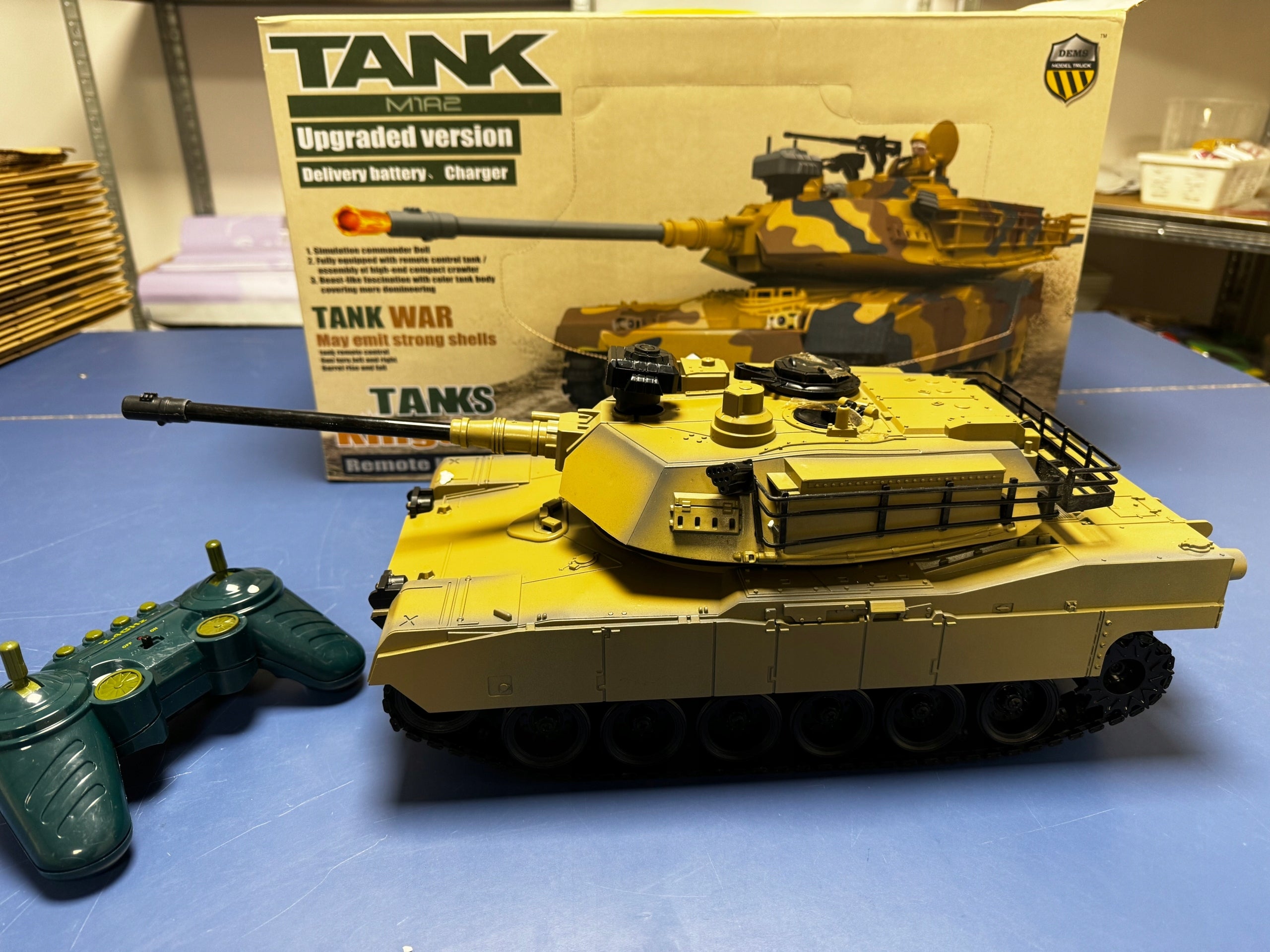 LARGE RC TANK REMOTE CONTROLLED M1A2 ABRAMS SHOOTING BALLS SOUNDS Kind driving