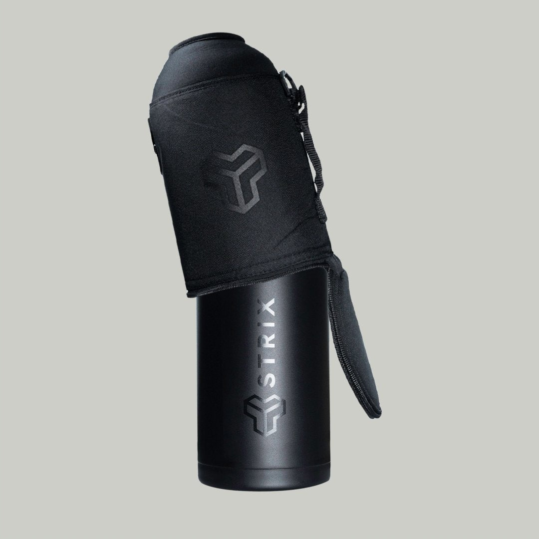 LARGE STYLISH WATER JUG SPORTS WATER BOTTLE - STRIX 1.8L Additional features nutrients compartment ergonomic shape handle mouthpiece BPA-free
