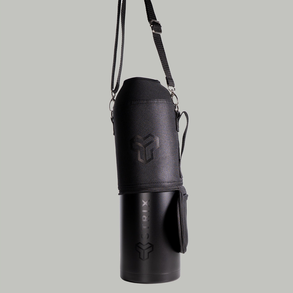 LARGE STYLISH WATER JUG SPORTS WATER BOTTLE - STRIX 1.8L Color black