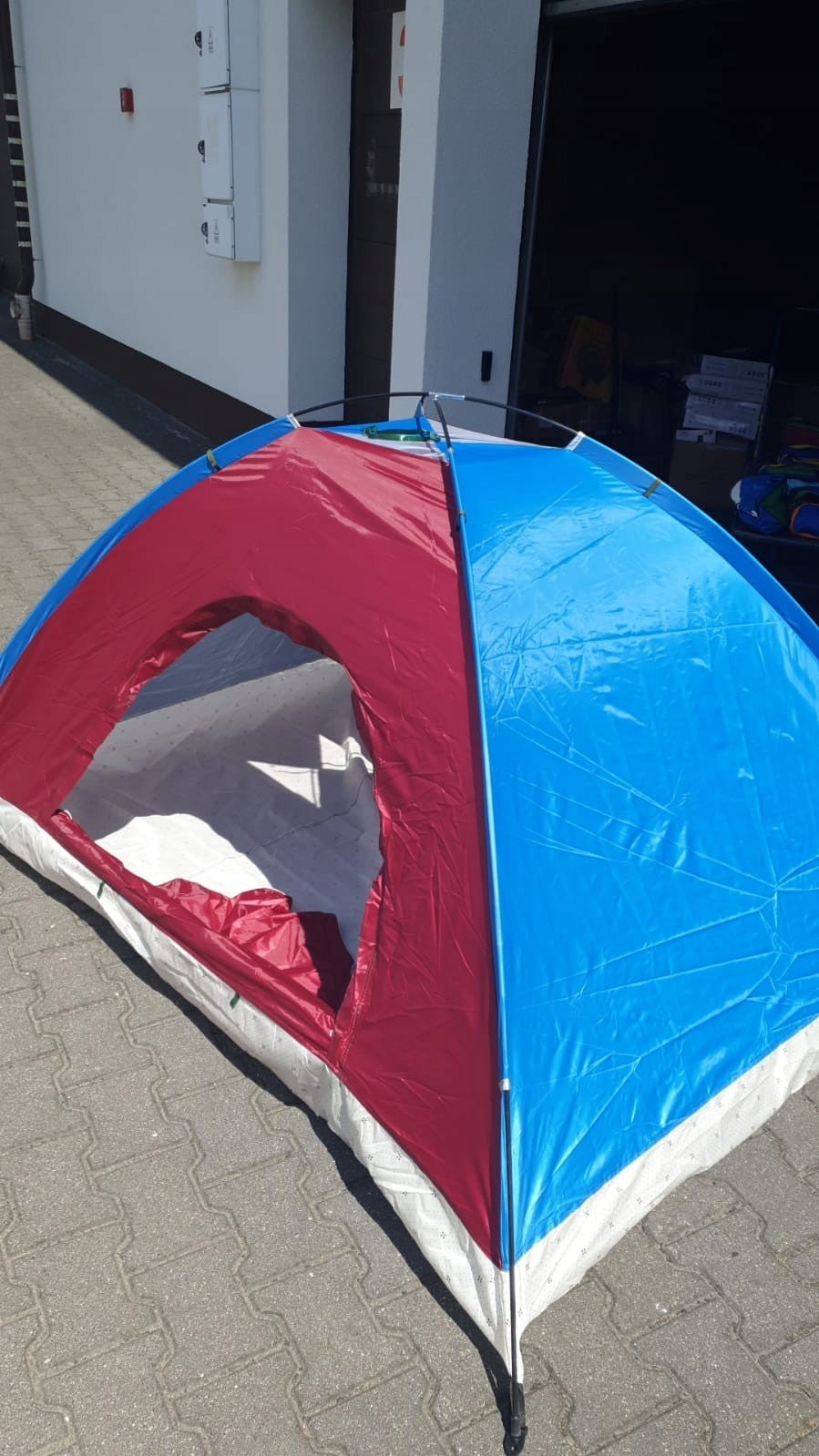 LARGE TOURIST TENT 3-PERSON IGLO 150x200 cm with mosquito net mix of colors Brand no brand