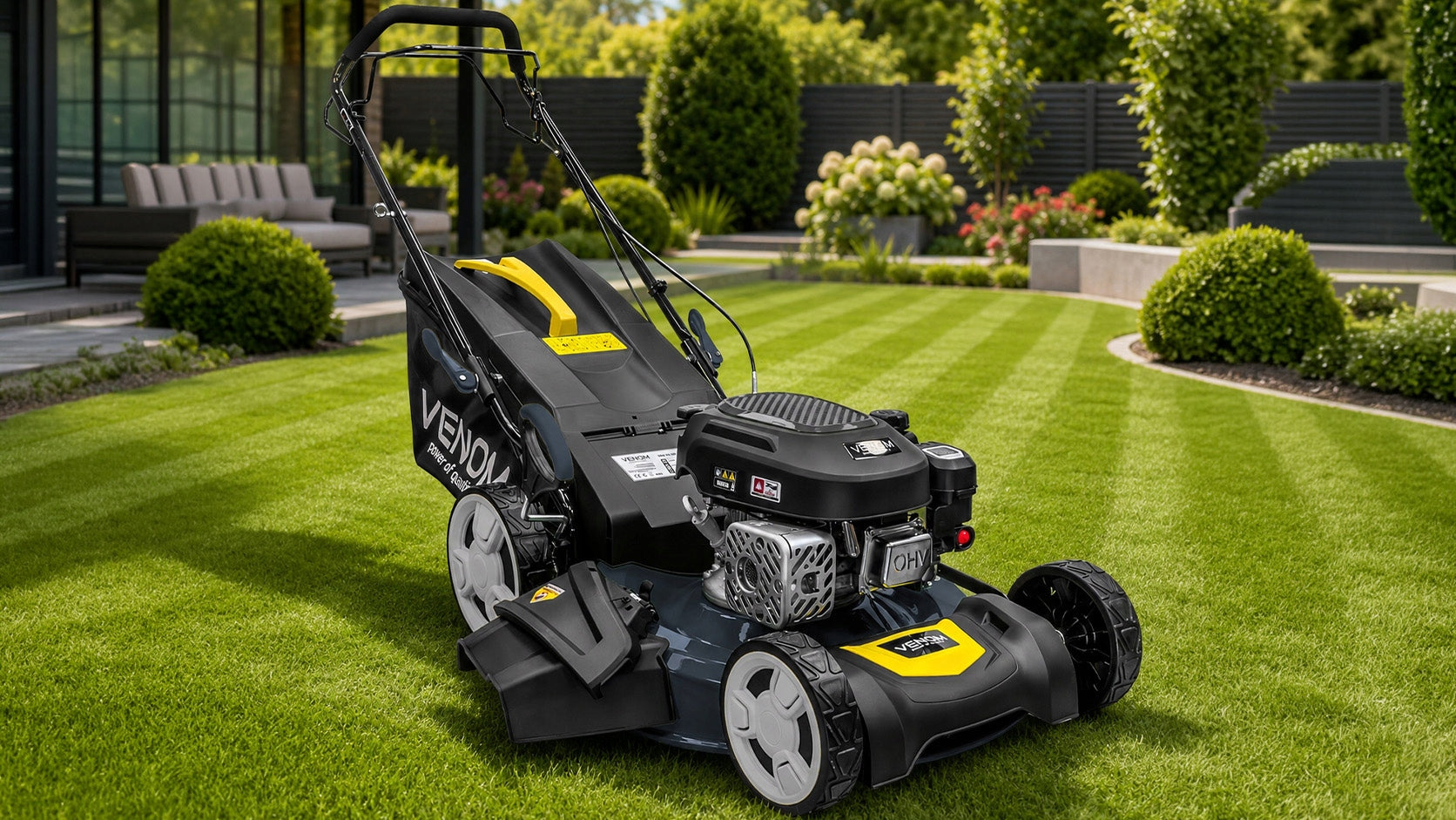 LAWN MOWER VENOM 55cm MULCH POWERFUL MOTOR 209cc PRO DRIVE Packaging status original