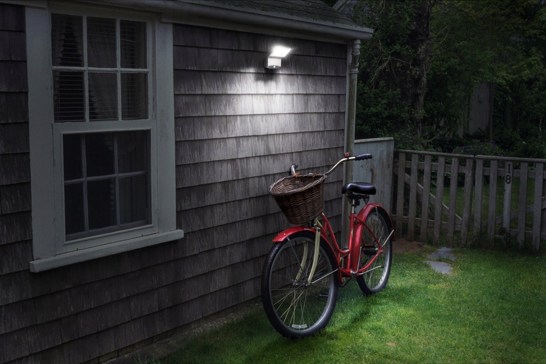 LED Floodlight Battery Operated Motion Sensor 4W 4000K LEDVANCE Brand Ledvance