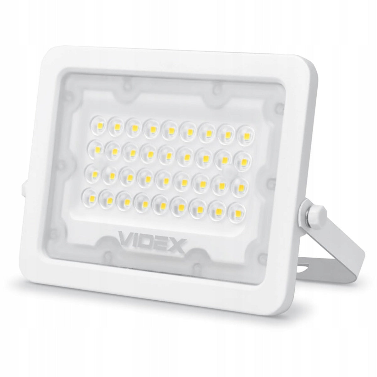 LED Floodlight Halogen Outdoor Lamp 30W 2700lm IP65 Mega Powerful Efficient Manufacturer code VLE-F2e-305W